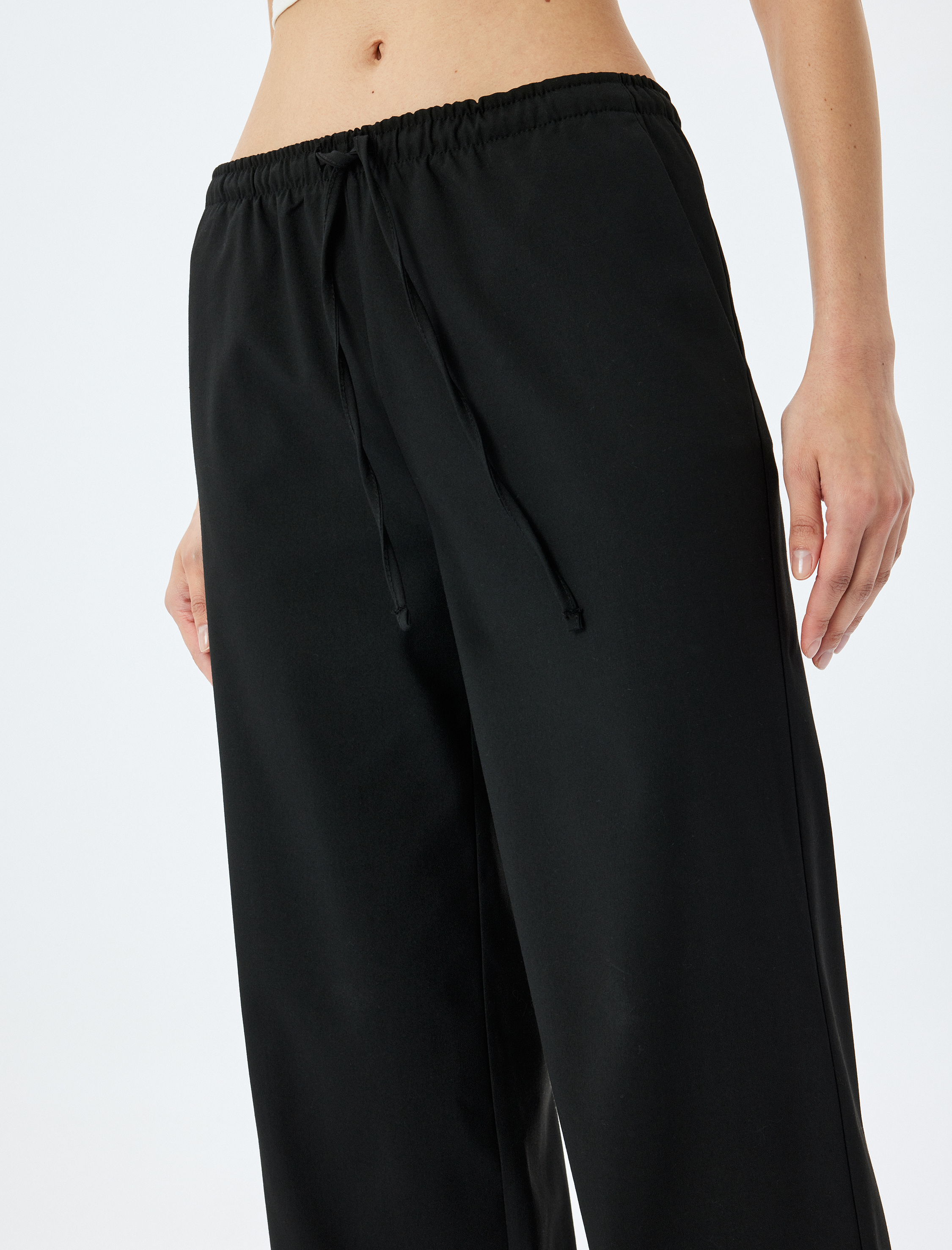   Düz Bol Paça Cepli Eşofman Pantolon