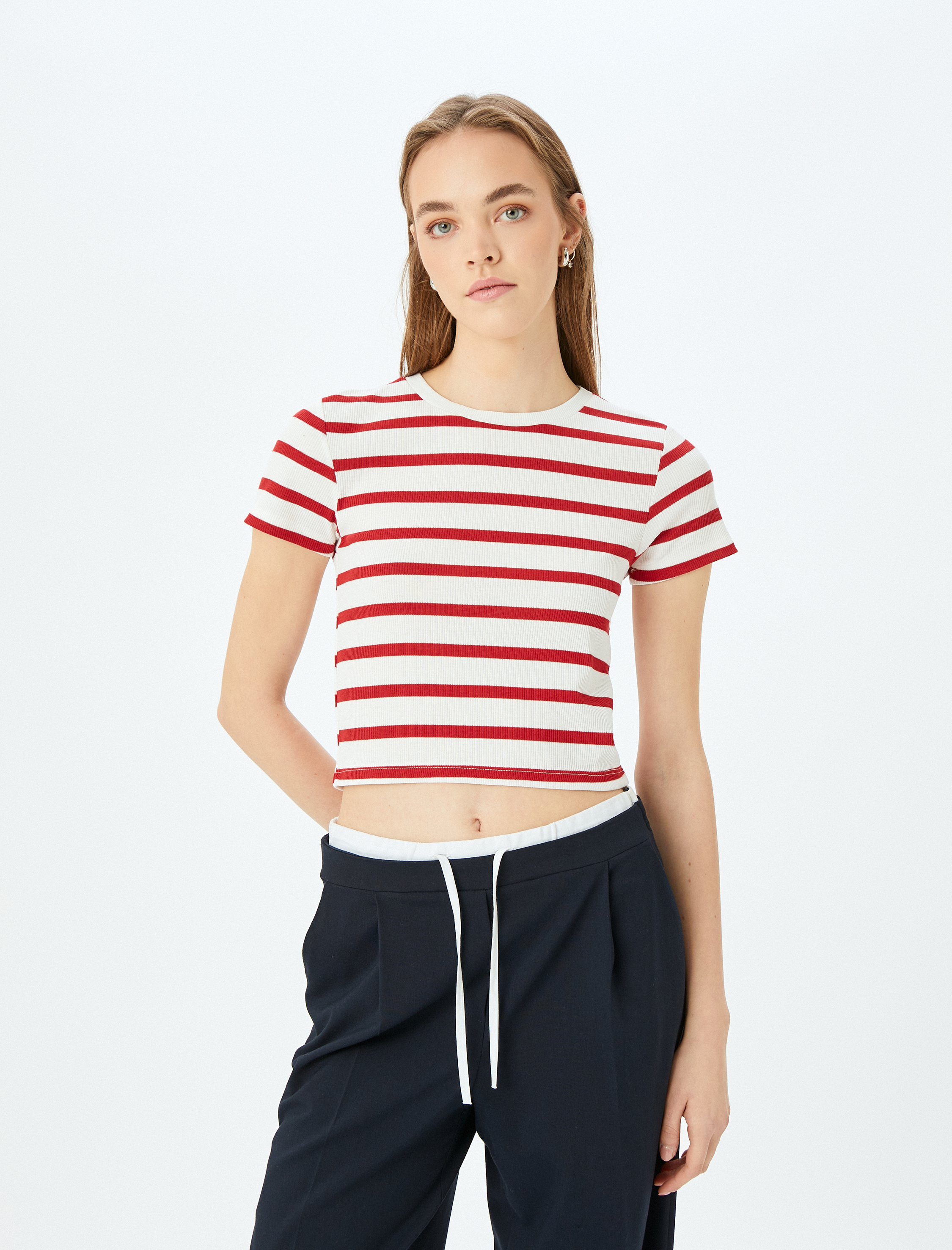   Basic Çizgili Bisiklet Yaka Kısa Kollu Kaşkorse Slim Fit Kadın Tişört