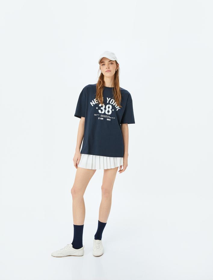  Kolej Baskılı Bisiklet Yaka Kısa Kollu Oversize Tişört