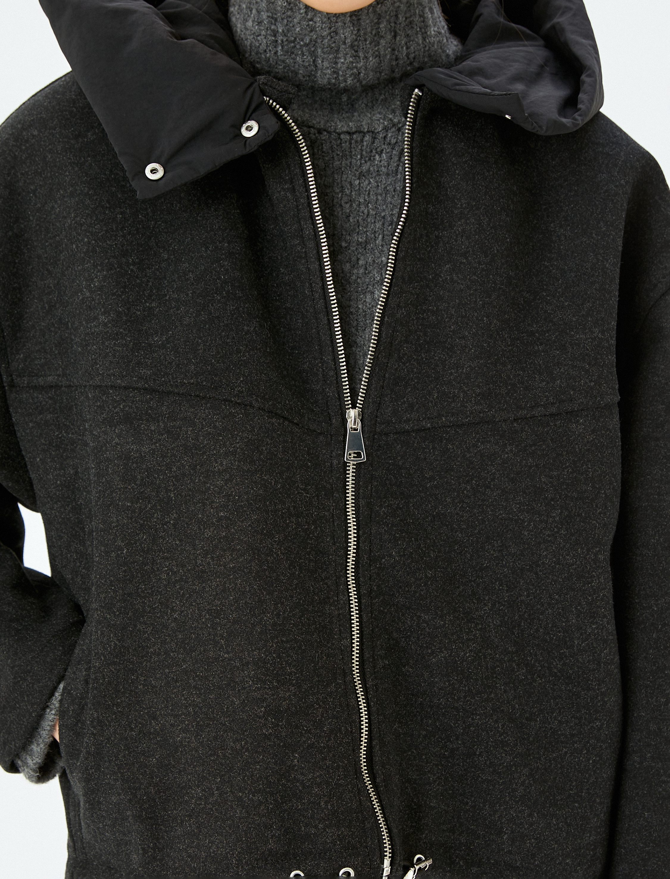   Kapüşonlu Fermuarlı Cepli Oversize Ceket