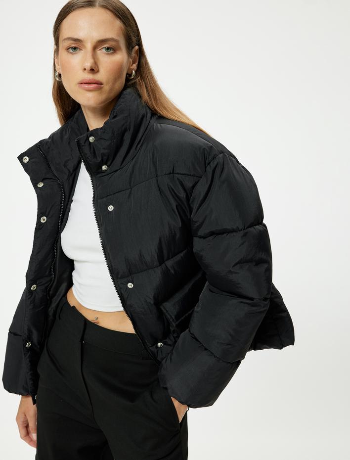  Dik Yaka Fermuarlı Cepli Su İtici Kısa Şişme Mont