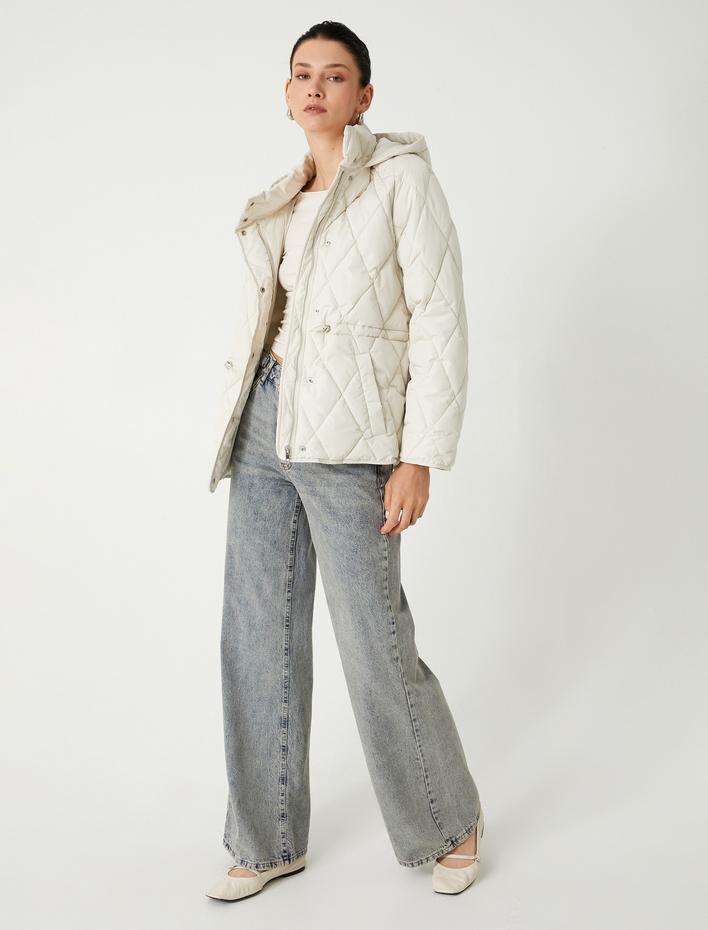  Kapitone Kapşonlu Mont Kalça Boy Cepli Fermuarlı Beli Lastikli