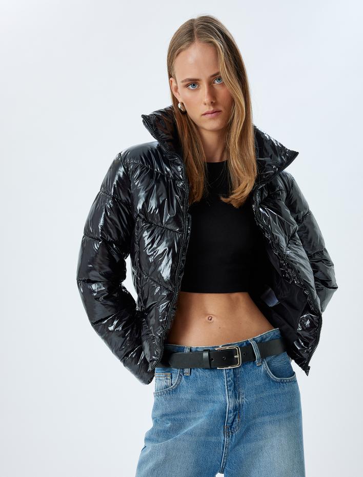  Su İtici Dik Yaka Fermuarlı Cepli Parlak Kısa Şişme Mont