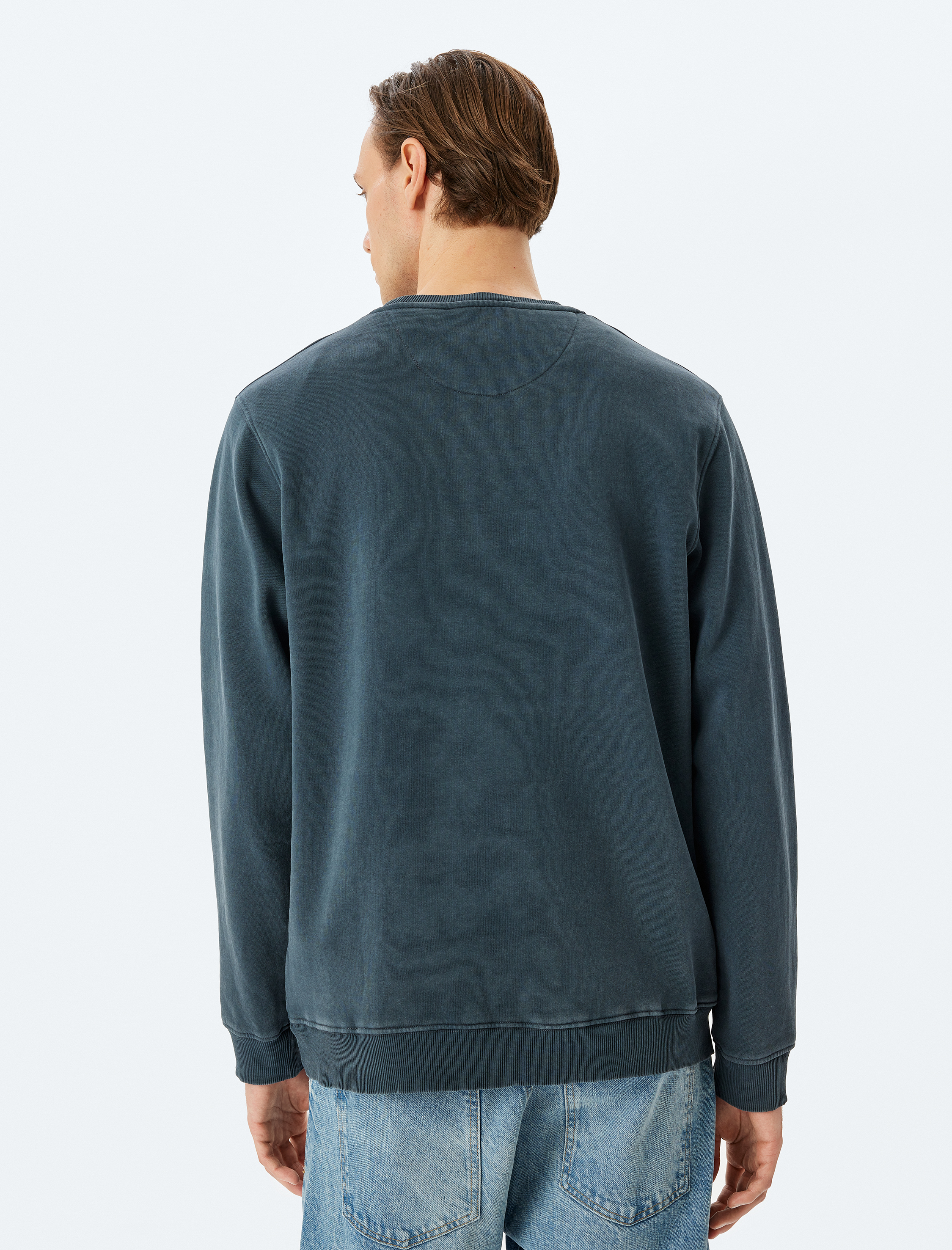   Bisiklet Yaka Uzun Kollu Şardonlu Pamuk Karışımlı Yıkamalı Basic Sweatshirt