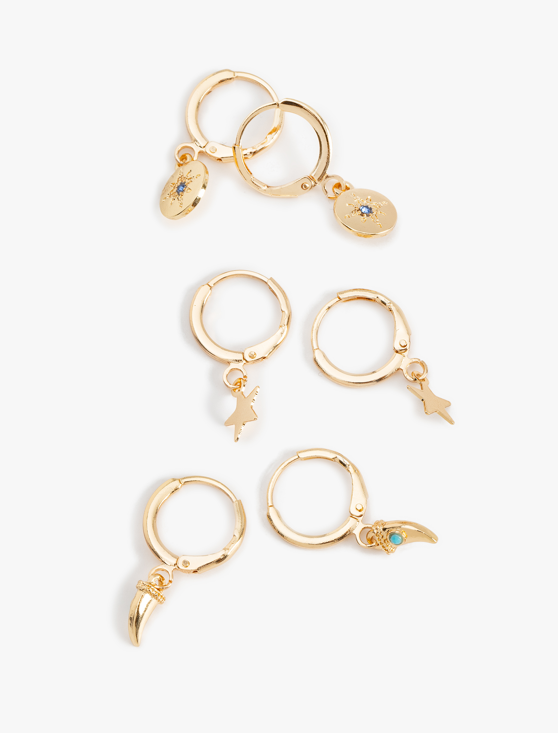  Kadın Sallantılı Yıldız Charm Detaylı 3'lü Halka Küpe Seti