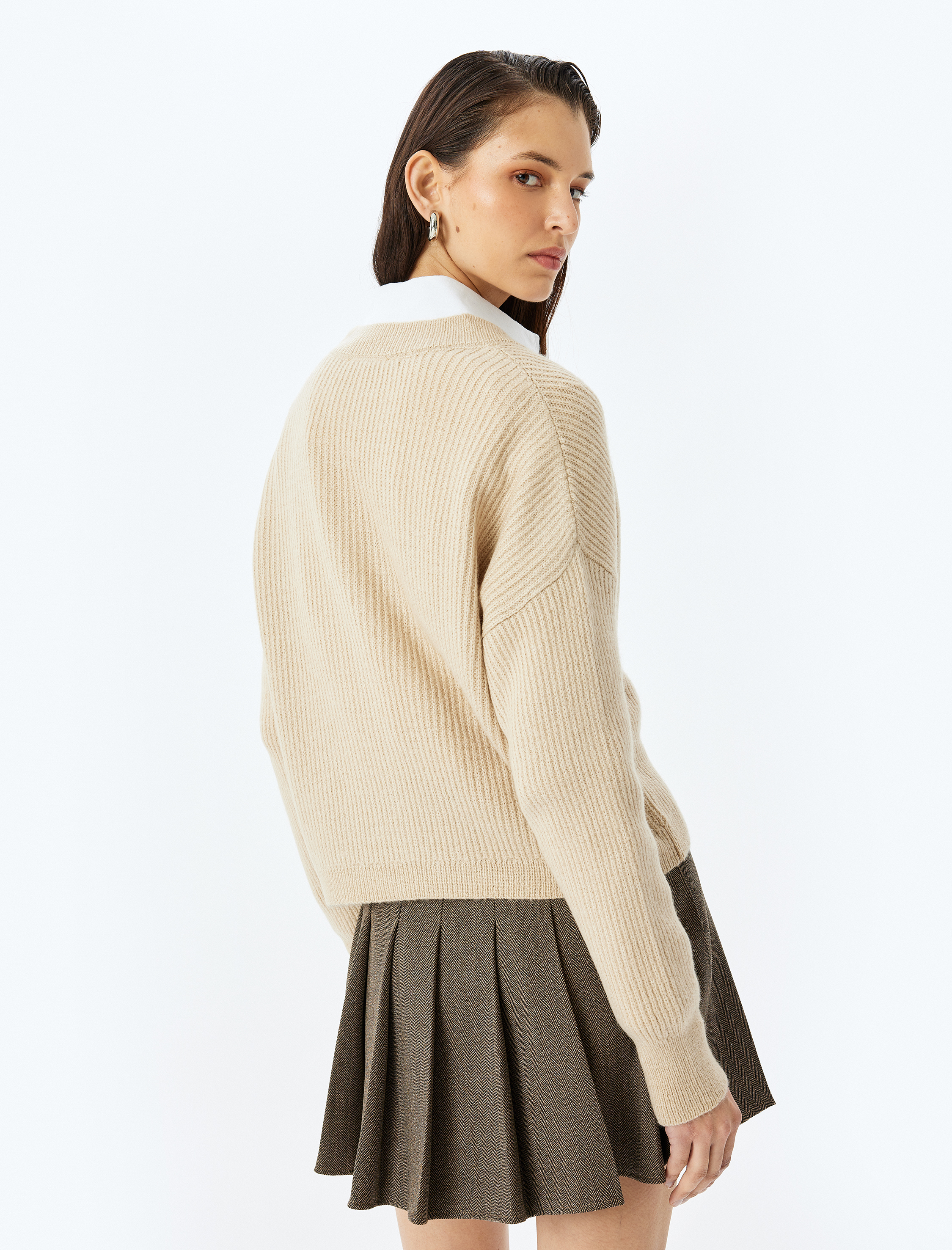 Uzun Kollu V Yaka Triko Kazak