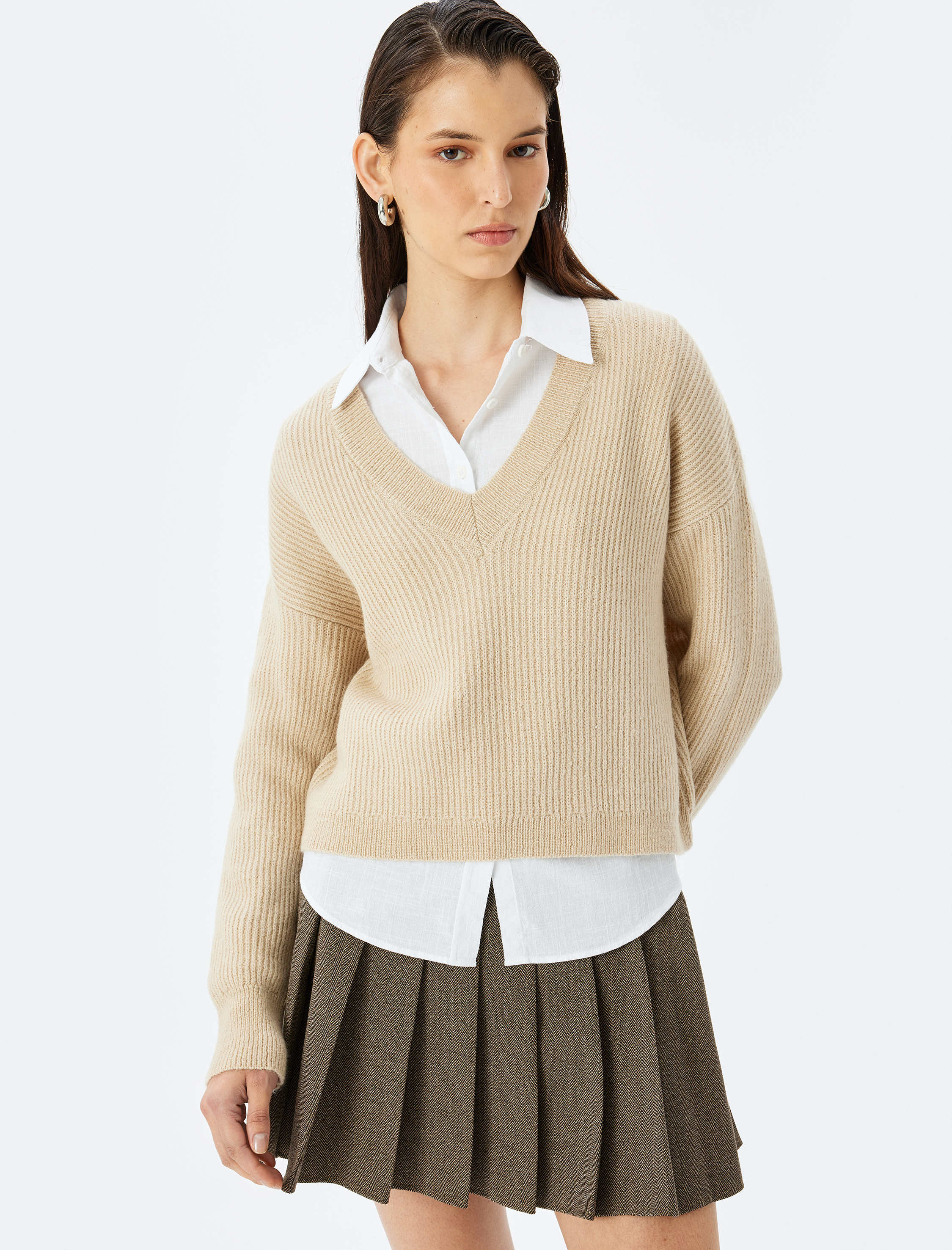 Uzun Kollu V Yaka Triko Kazak