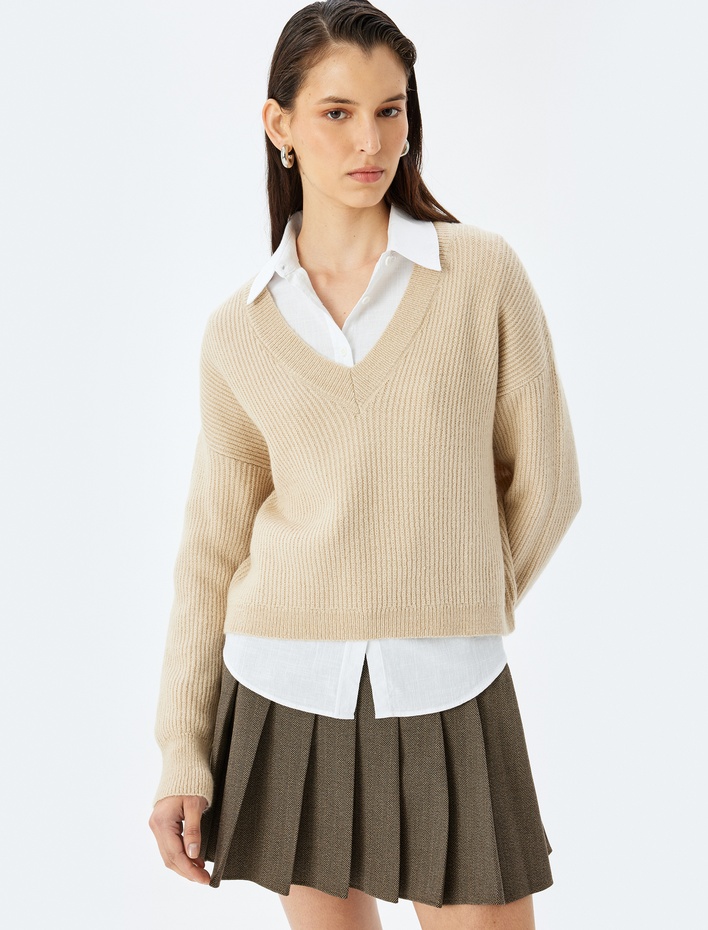  Uzun Kollu V Yaka Triko Kazak