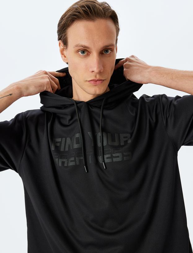 Slogan Baskılı Yarım Kollu Oversize Kapşonlu Spor Tişört_0
