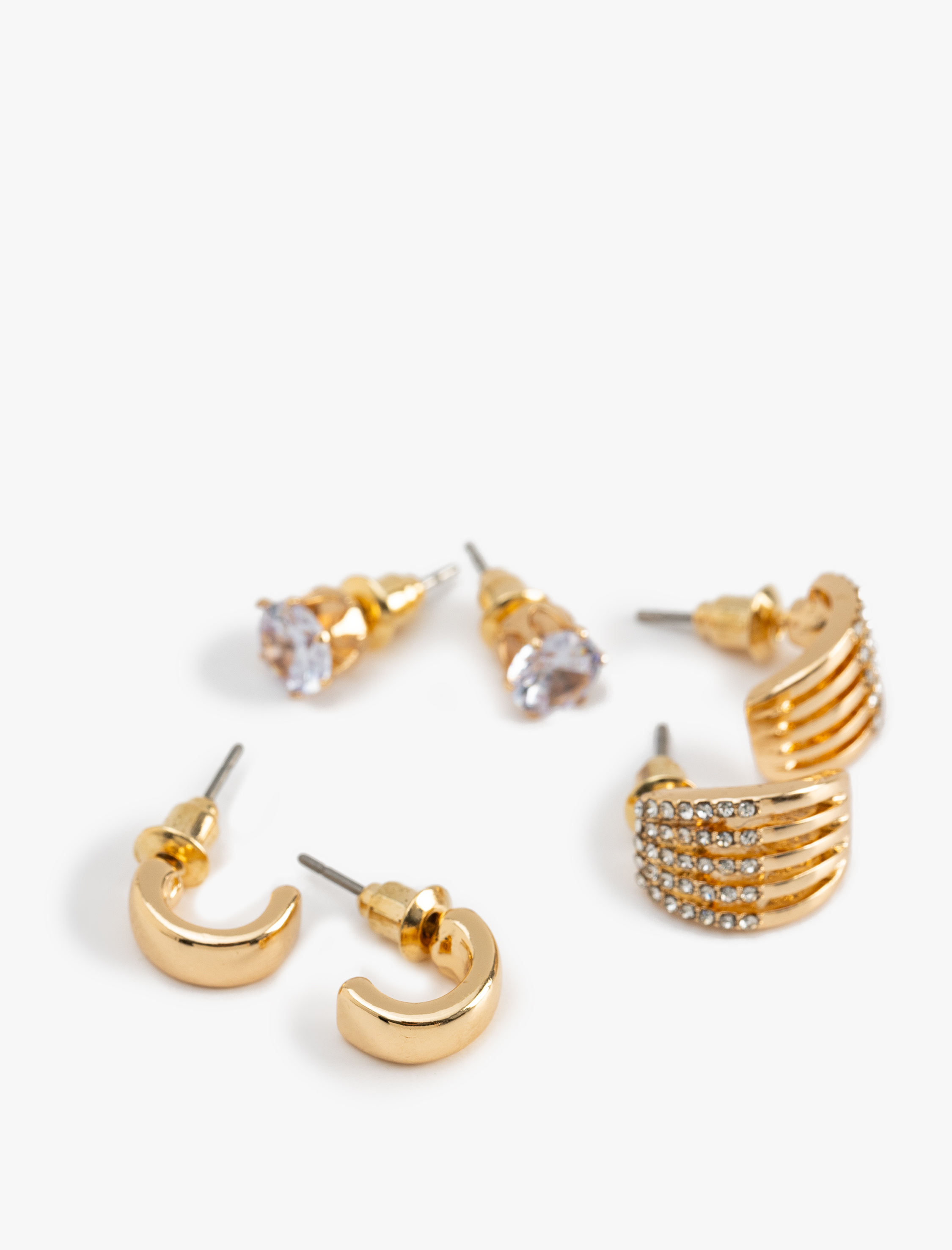  Kadın Taş Detaylı 3'lü Top ve Halka Küpe Seti