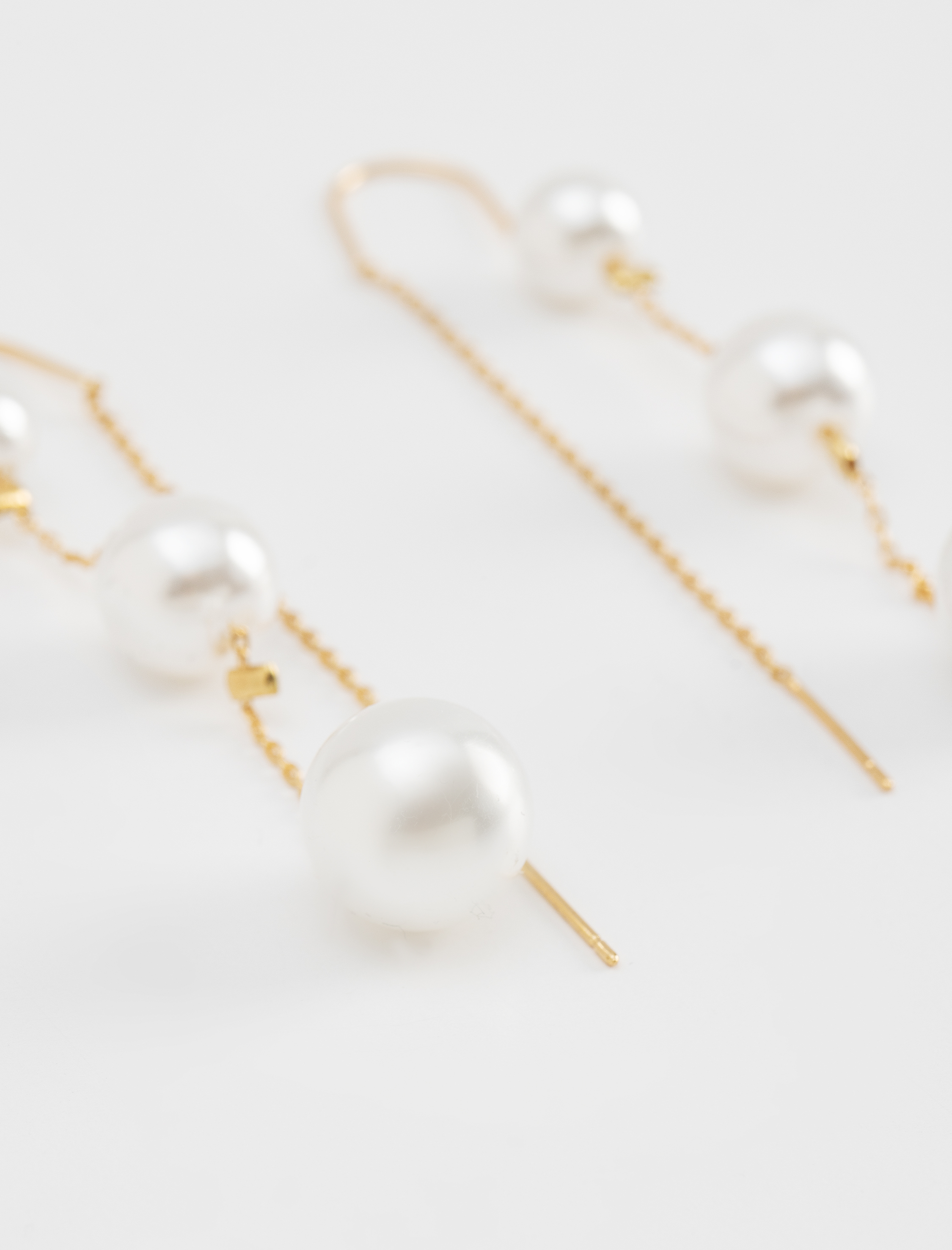  Kadın İnci Detaylı Sallantılı Zincir Küpe