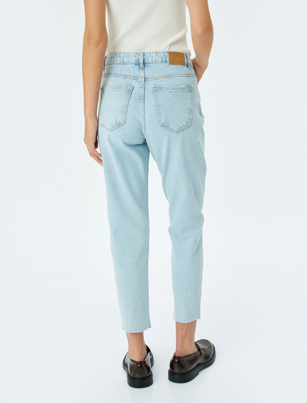 Yüksek Bel Rahat Kalıp Düğmeli Pamuklu Kot Pantolon -  Mom Jean_3