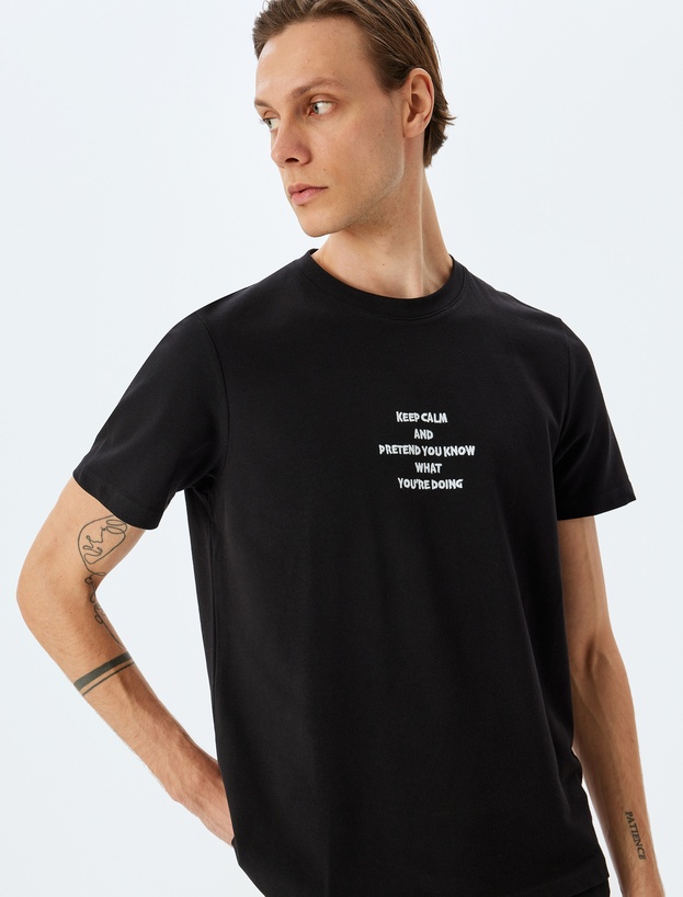 Regular Fit Pamuklu Kısa Kollu Slogan İşlemeli Bisiklet Yaka Tişört_0