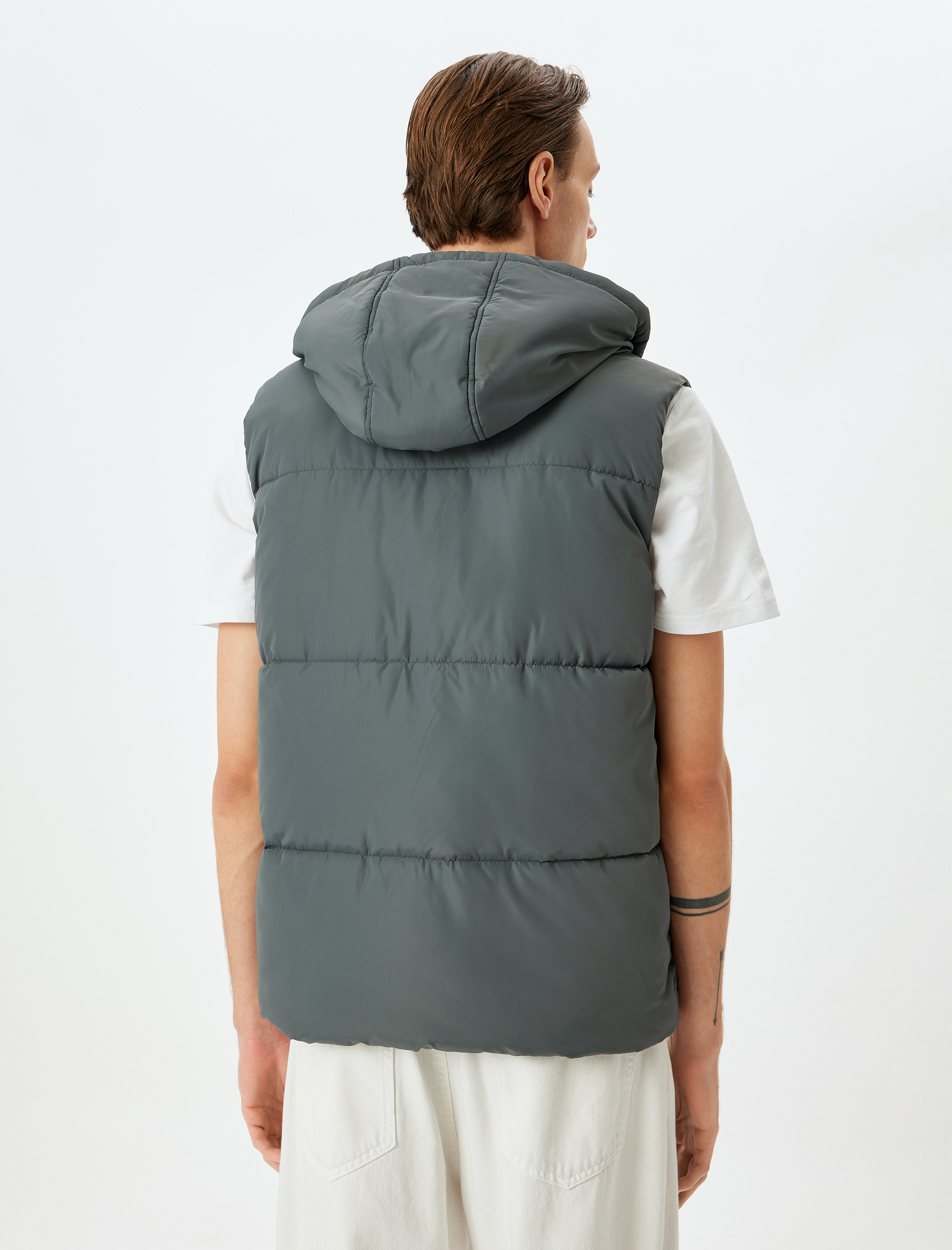   Şişme Yelek Kapşonlu Slim Fit Cep Detaylı Fermuarlı