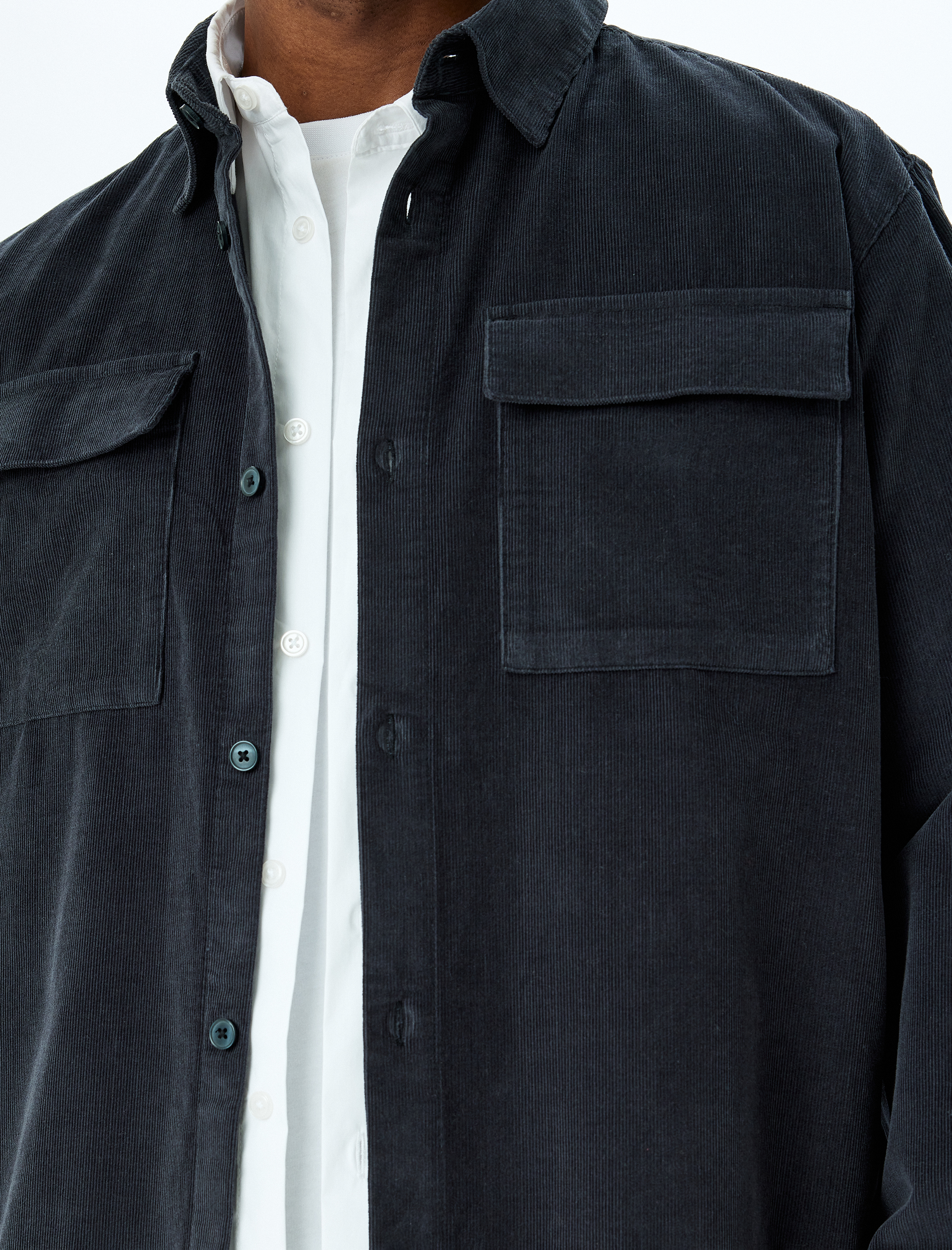 Kapaklı Cep Detaylı Pamuklu Düğmeli Fitilli Kadife Ceket