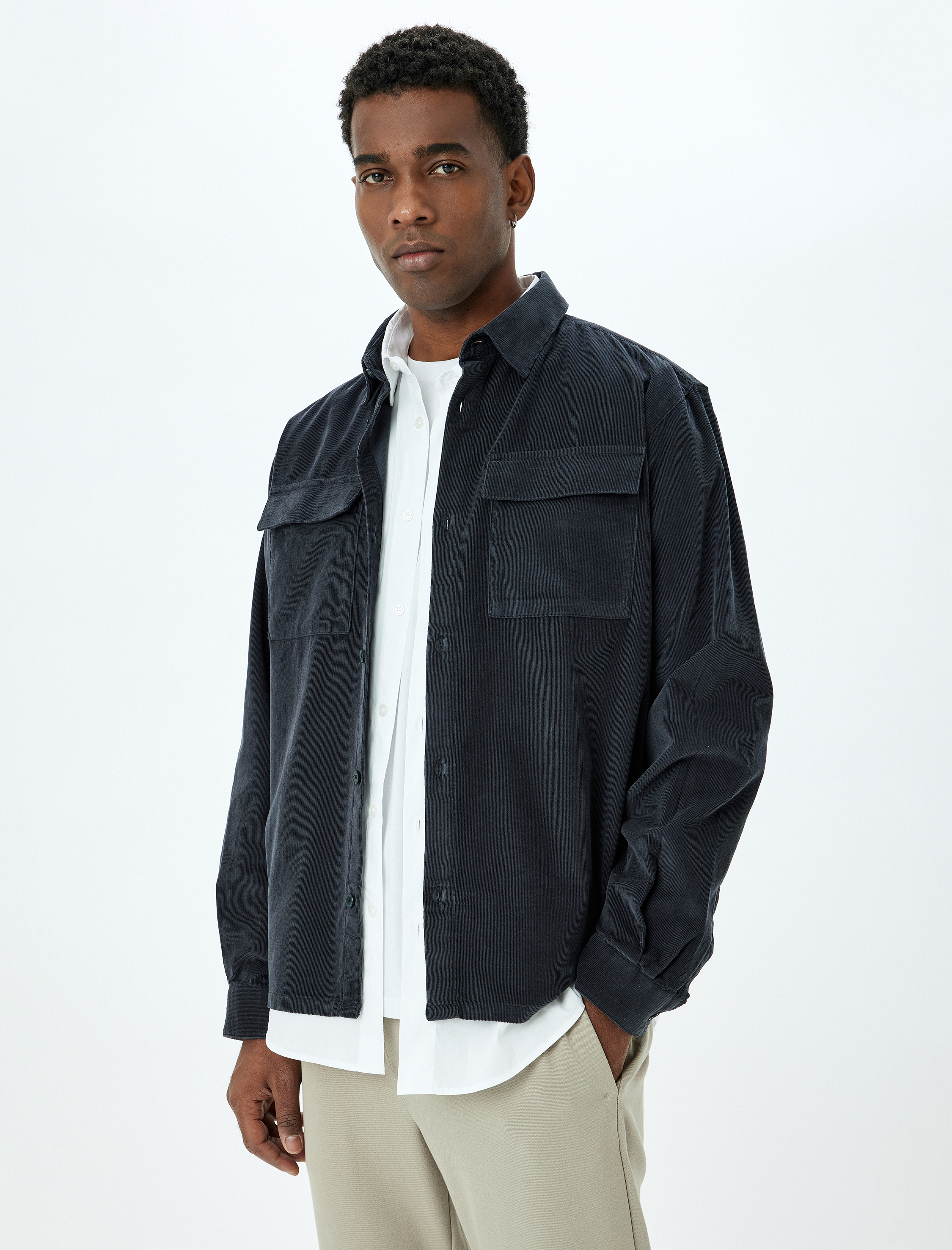 Kapaklı Cep Detaylı Pamuklu Düğmeli Fitilli Kadife Ceket