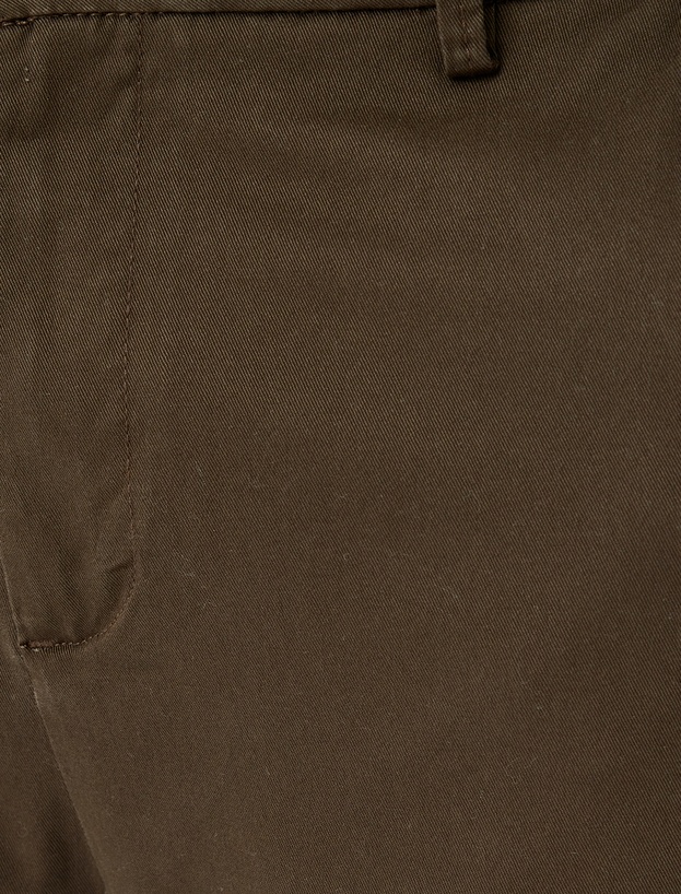 Pamuklu Gabardin Cep Detaylı Chino Pantolon_5