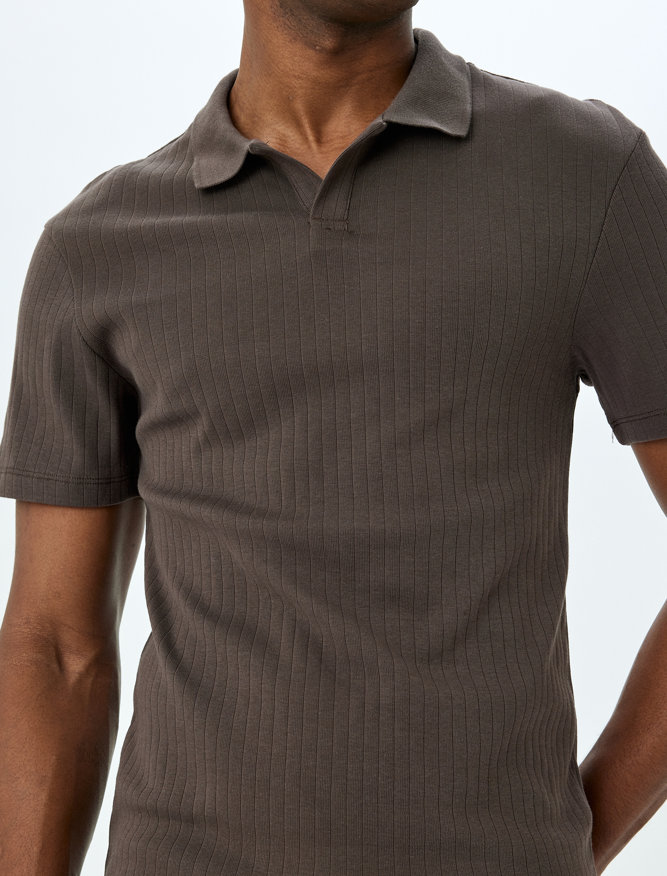   Kısa Kollu Pamuklu Slim Fit Polo Yaka Tişört