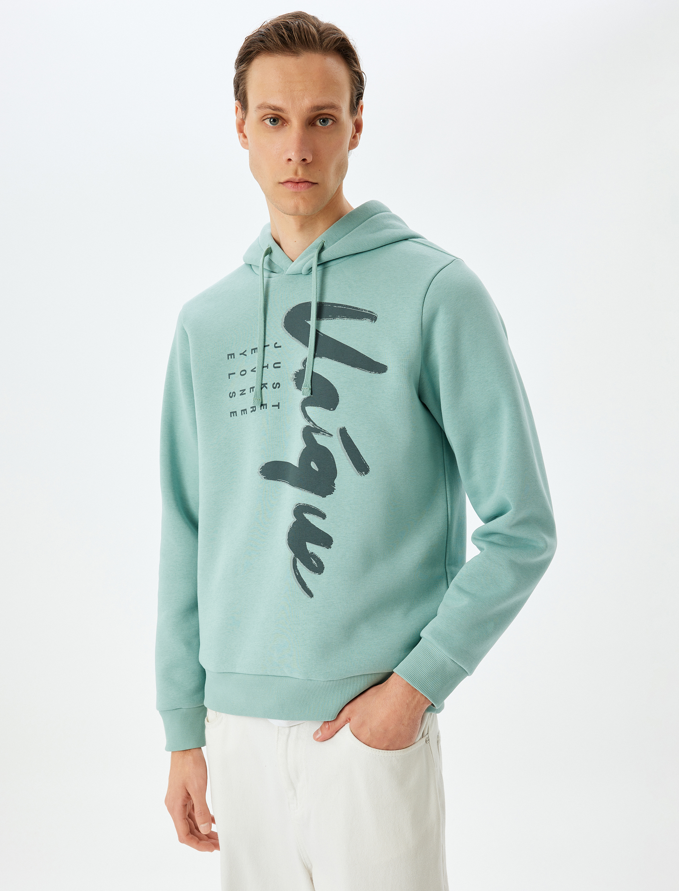   Uzun Kollu Pamuk Karışımlı Şardonlu Kapşonlu Baskılı Sweatshirt