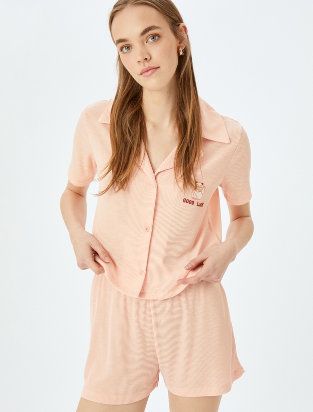 Viskon Karışımlı Düğmeli Gömlek Yaka Şort Pijama Takımı_0