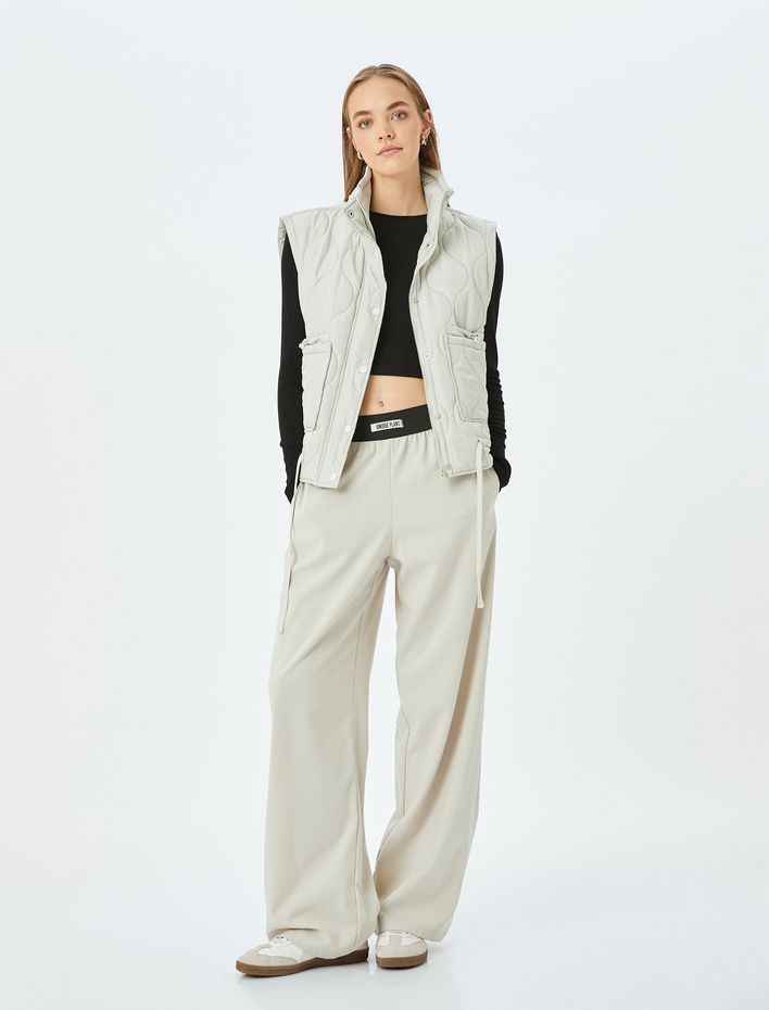  Kapitone Oversize Kolsuz Kapüşonlu Yelek