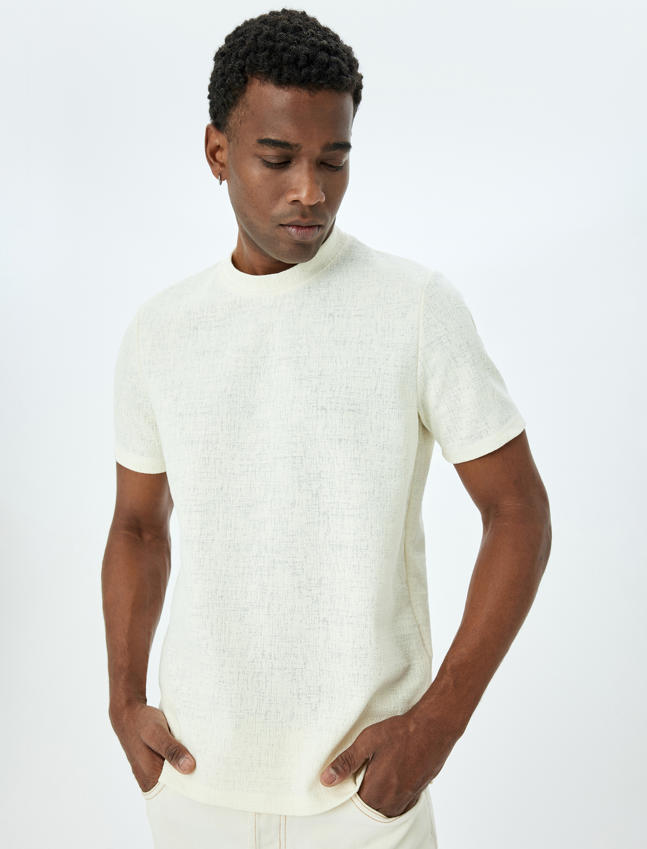   Kısa Kollu Pamuklu Regular Fit Bisiklet Yaka Tişört