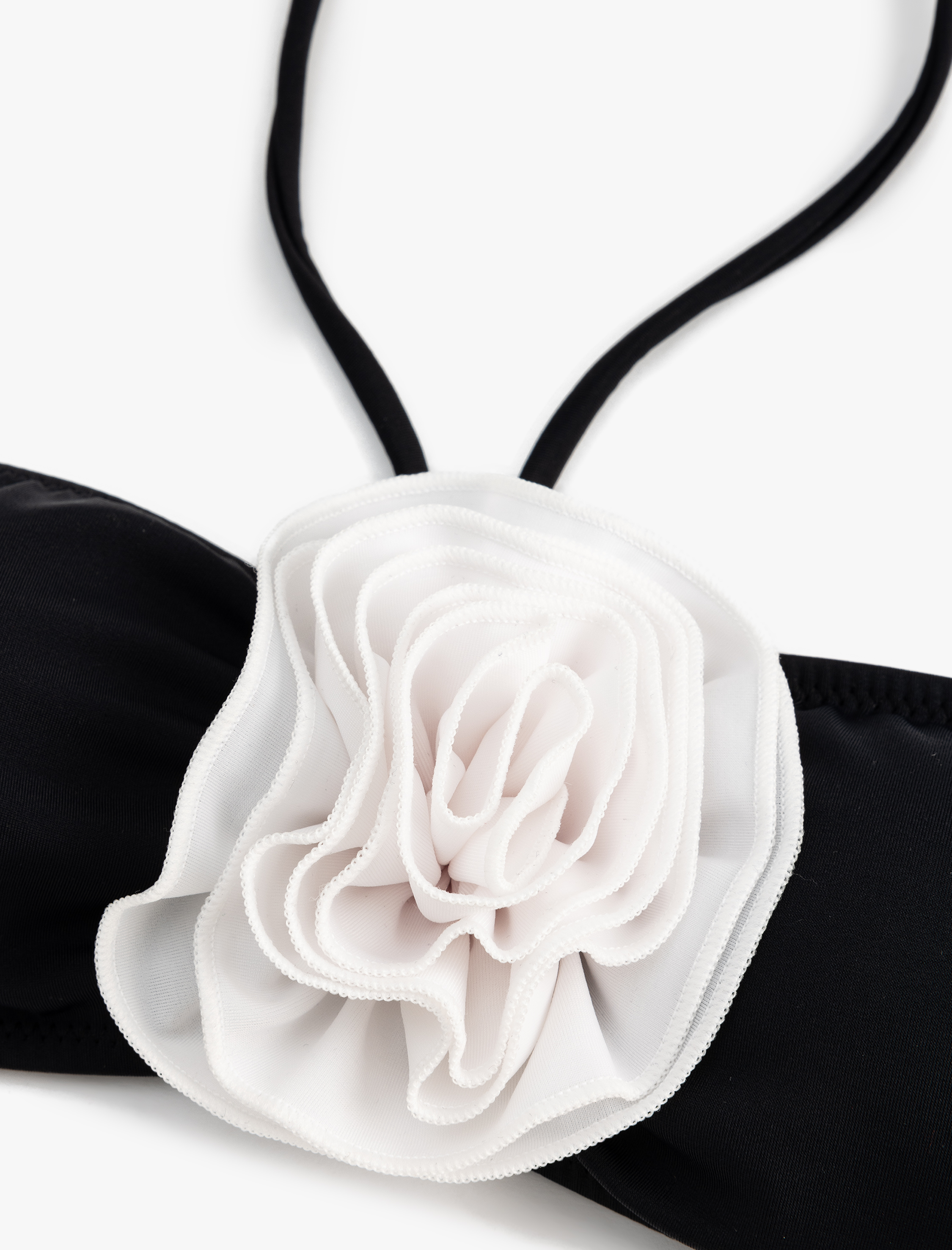 Çiçek Aplike Detaylı Straplez Bikini Üstü