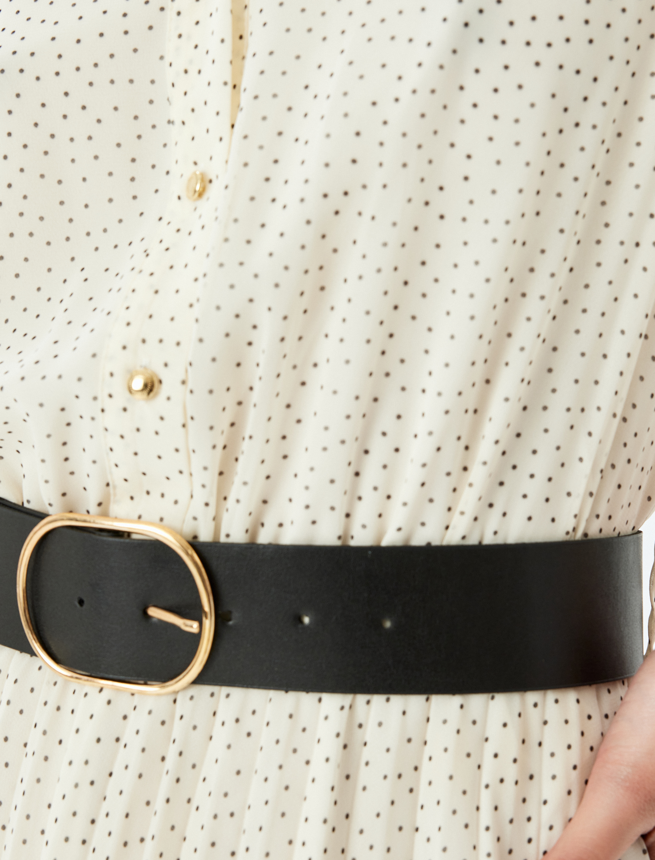   Pileli Uzun Kollu Puantiyeli Midi Gömlek Elbise