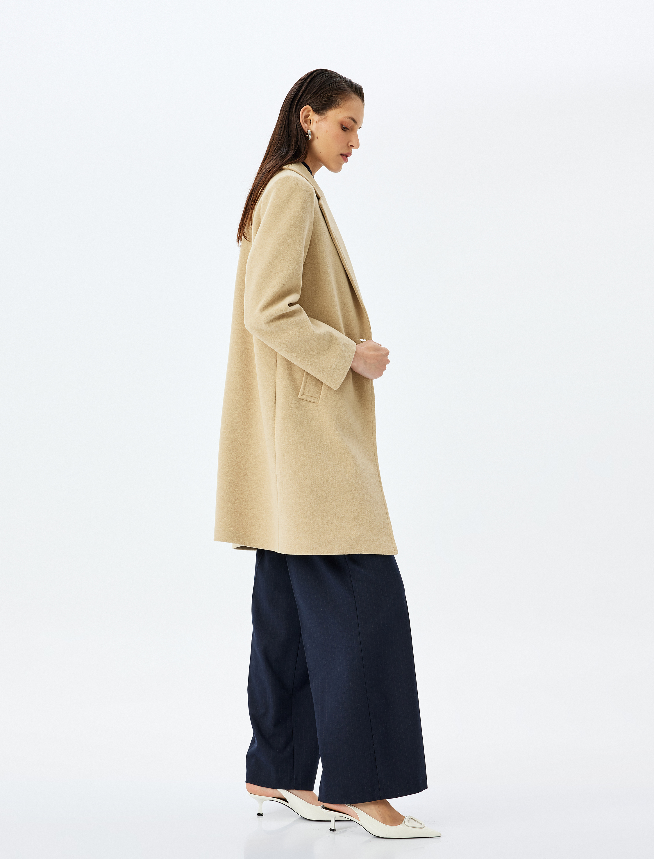   Düğmeli Cepli Kruvaze Uzun Bej Kaşe Kaban