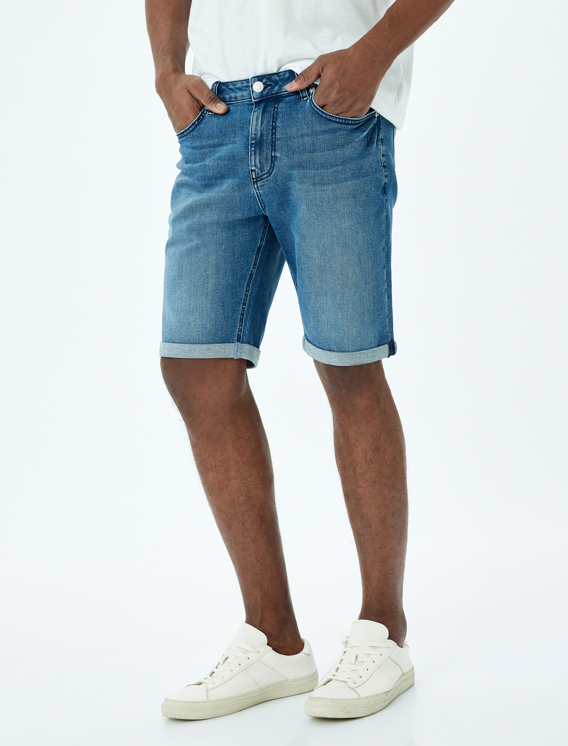   Slim Fit Katlamalı Paça Kot Şort