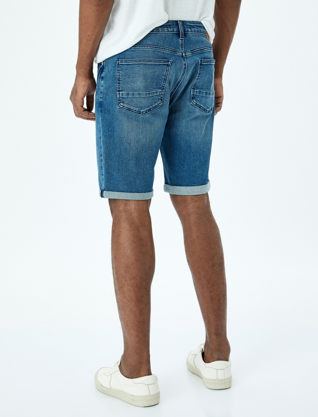 Slim Fit Katlamalı Paça Kot Şort_3