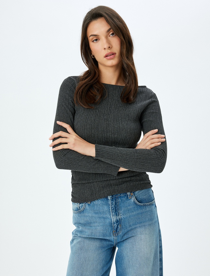  Bisiklet Yaka Dokulu Uzun Kollu Slim Fit Tişört