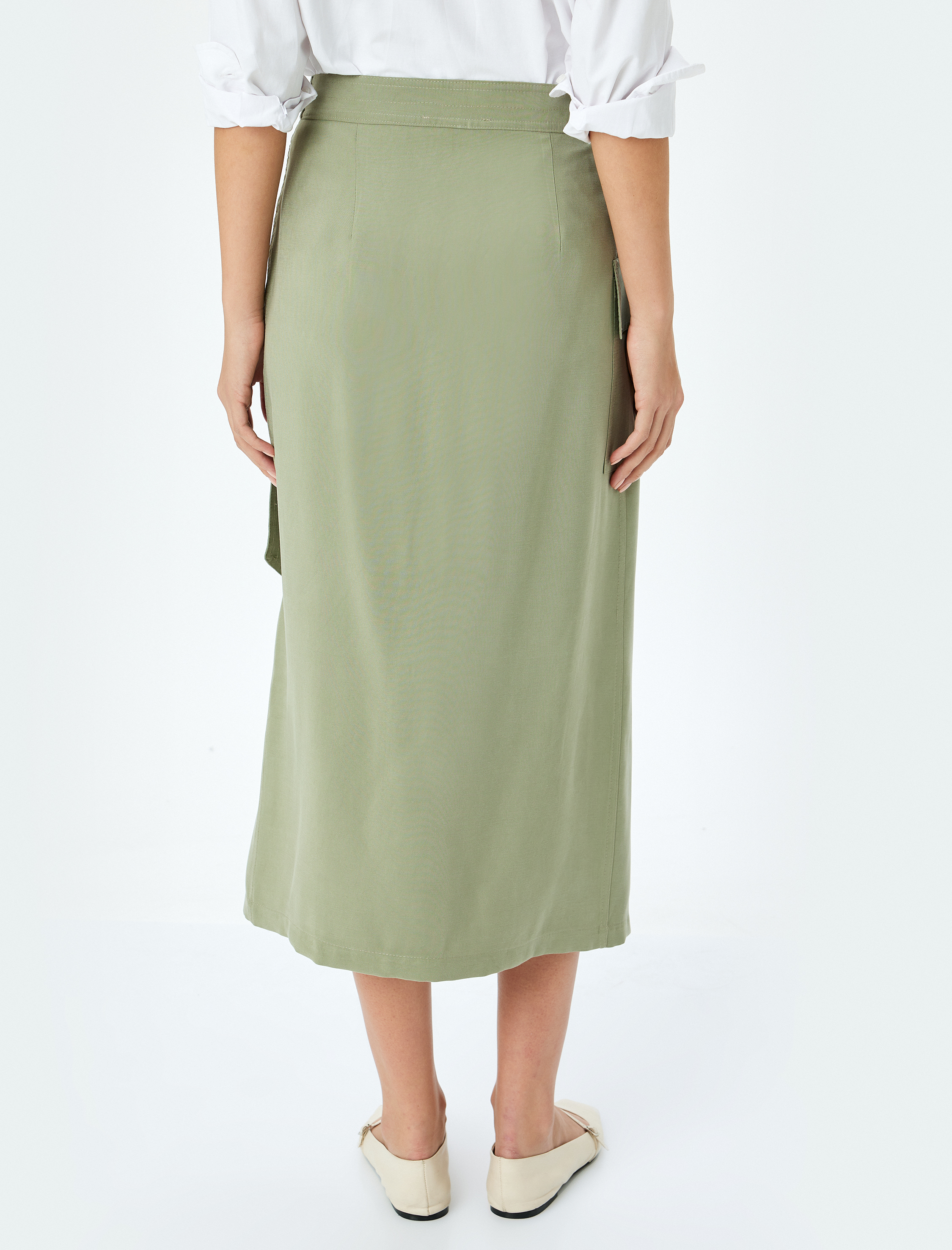   Kargo Cepli Yırtmaç Detaylı Viskon Kruvaze Midi Etek