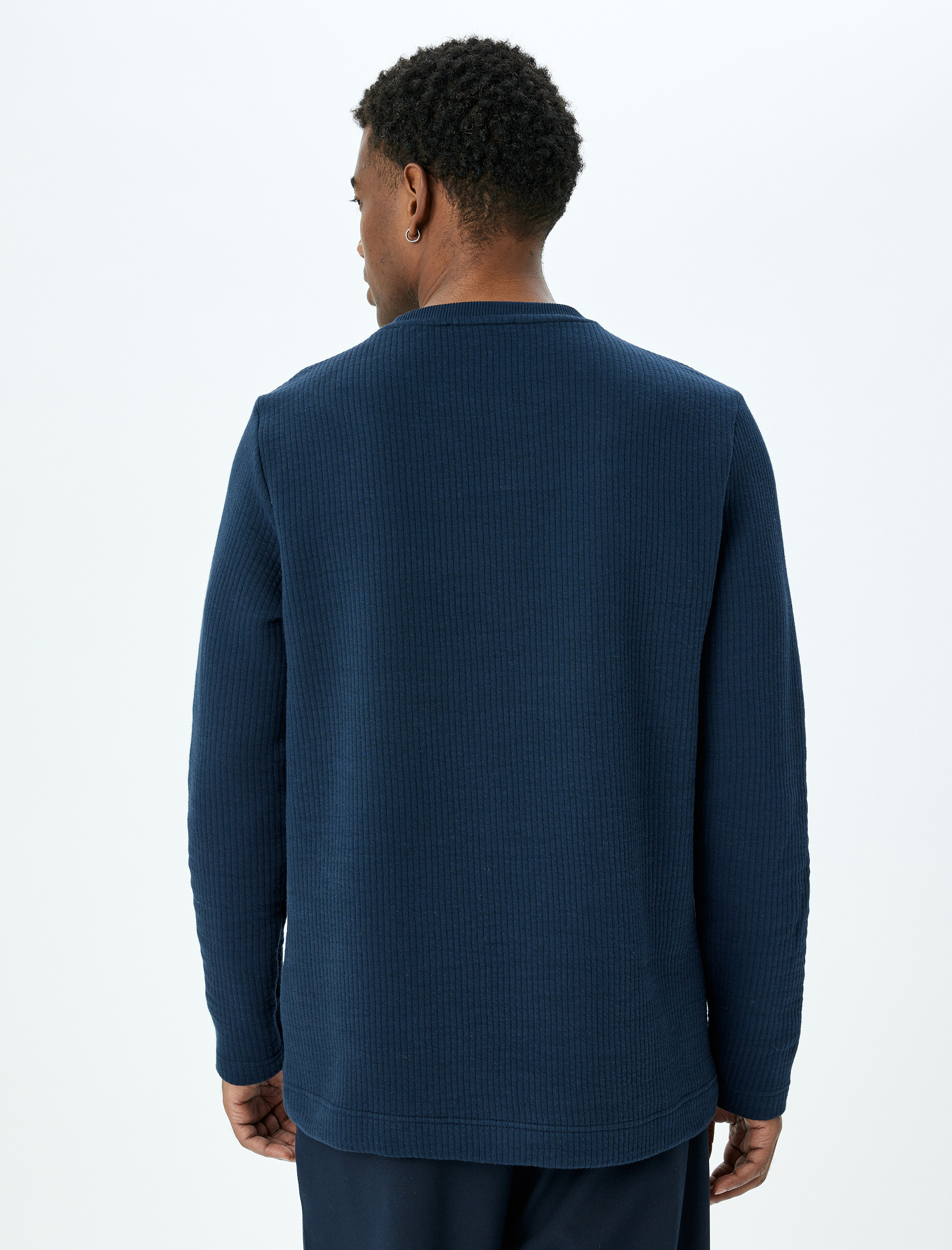 Uzun Kollu Pamuk Karışımlı Dokulu Basic Bisiklet Yaka Sweatshirt