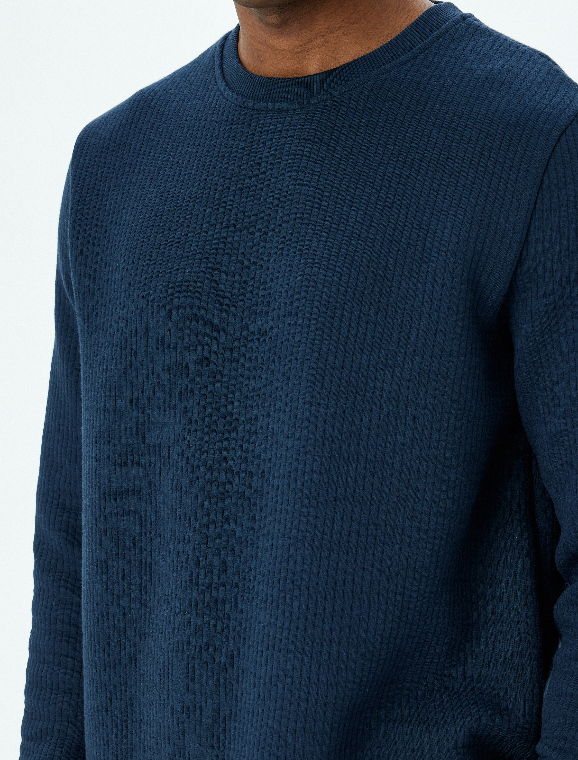 Uzun Kollu Pamuk Karışımlı Dokulu Basic Bisiklet Yaka Sweatshirt