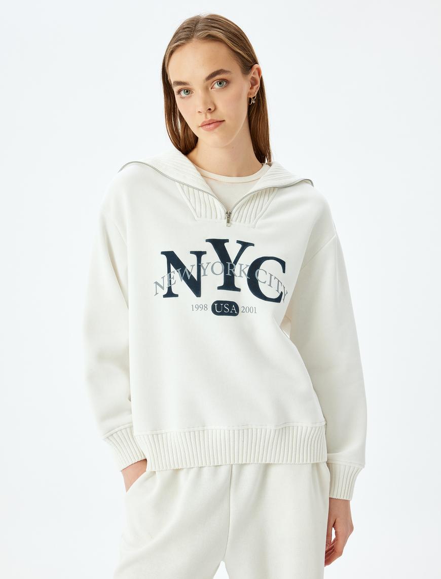   Şardonlu Yarım Fermuarlı Baskılı Oversize Kolej Sweatshirt