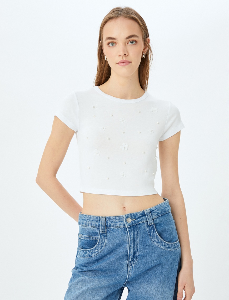   Aplikeli Kısa Kollu Slim Fit Bisiklet Yaka Crop Tişört