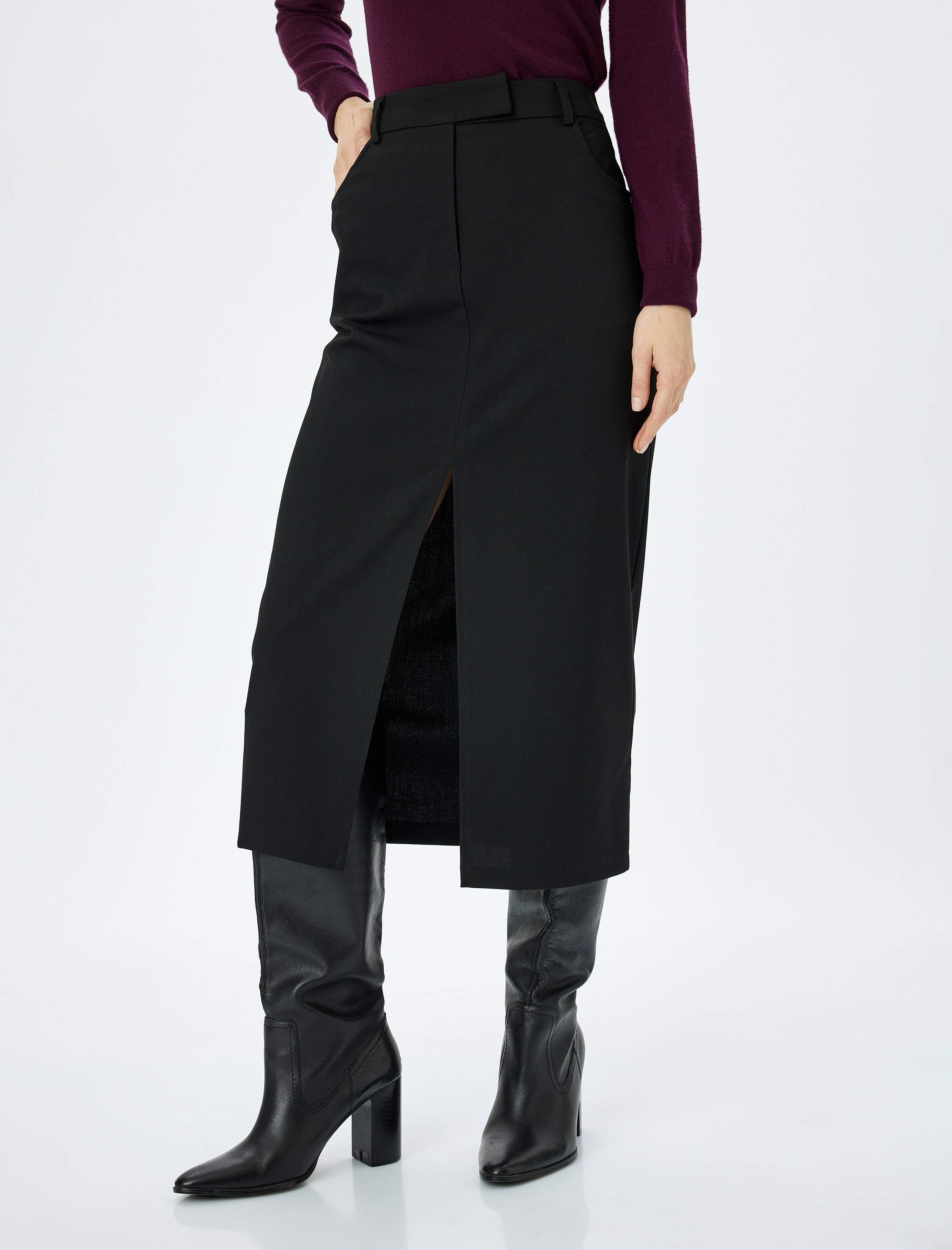 Önden Yırtmaç Detaylı Midi Boy Kalem Etek