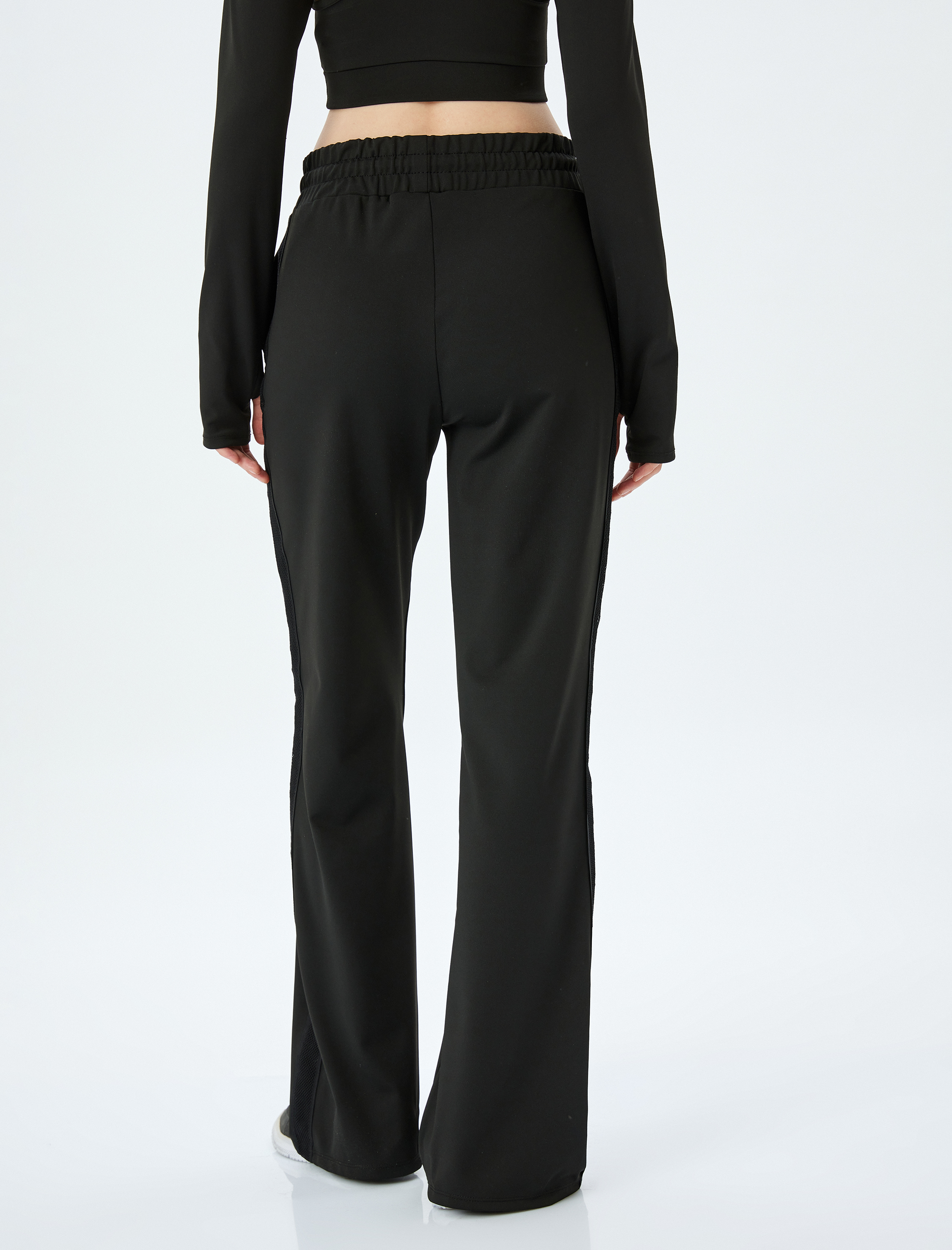   Yüksek Bel Bol Paça Bağcıklı Yanları Şeritli Eşofman Altı