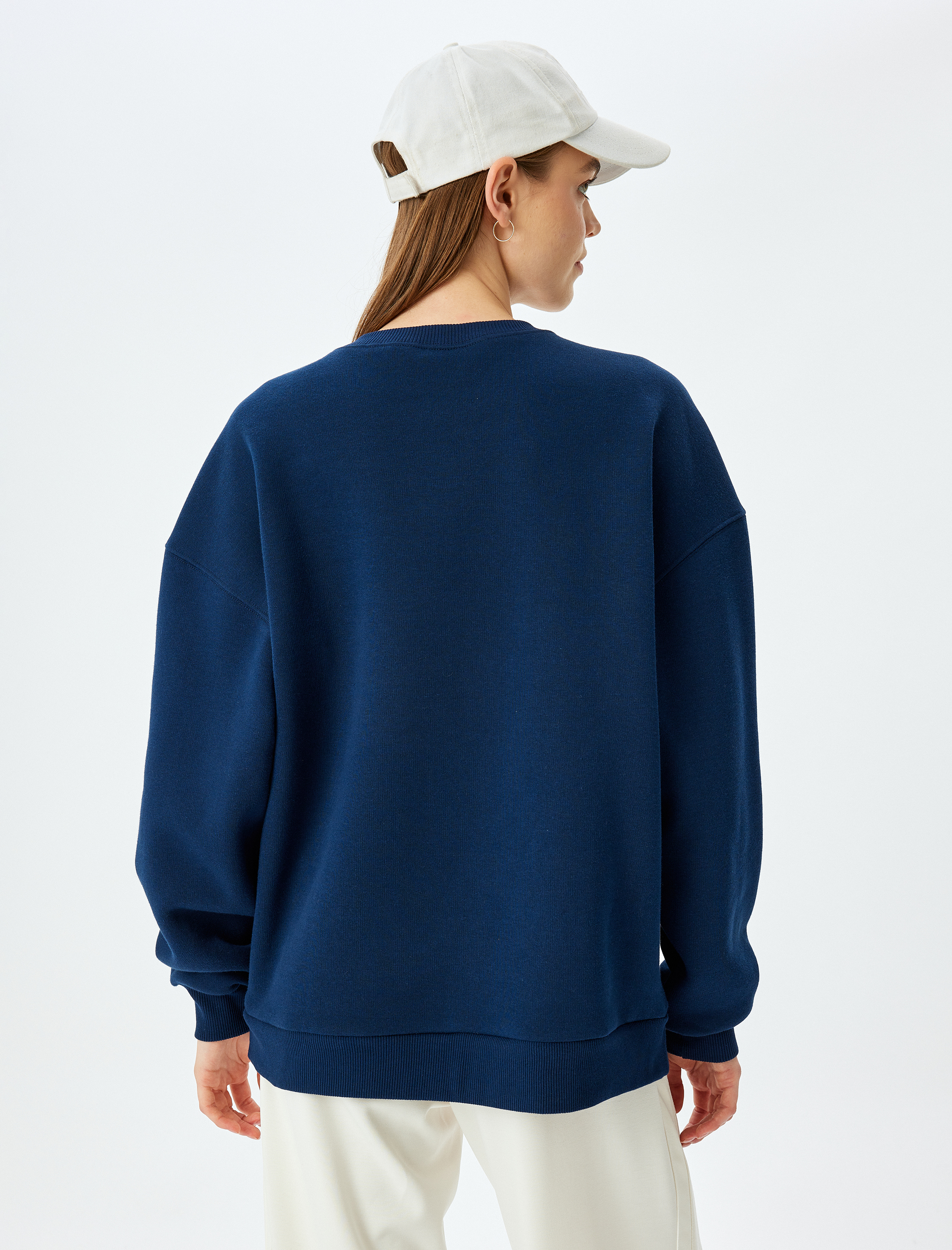   Şardonlu Slogan Baskılı Oversize Bisiklet Yaka Sweatshirt