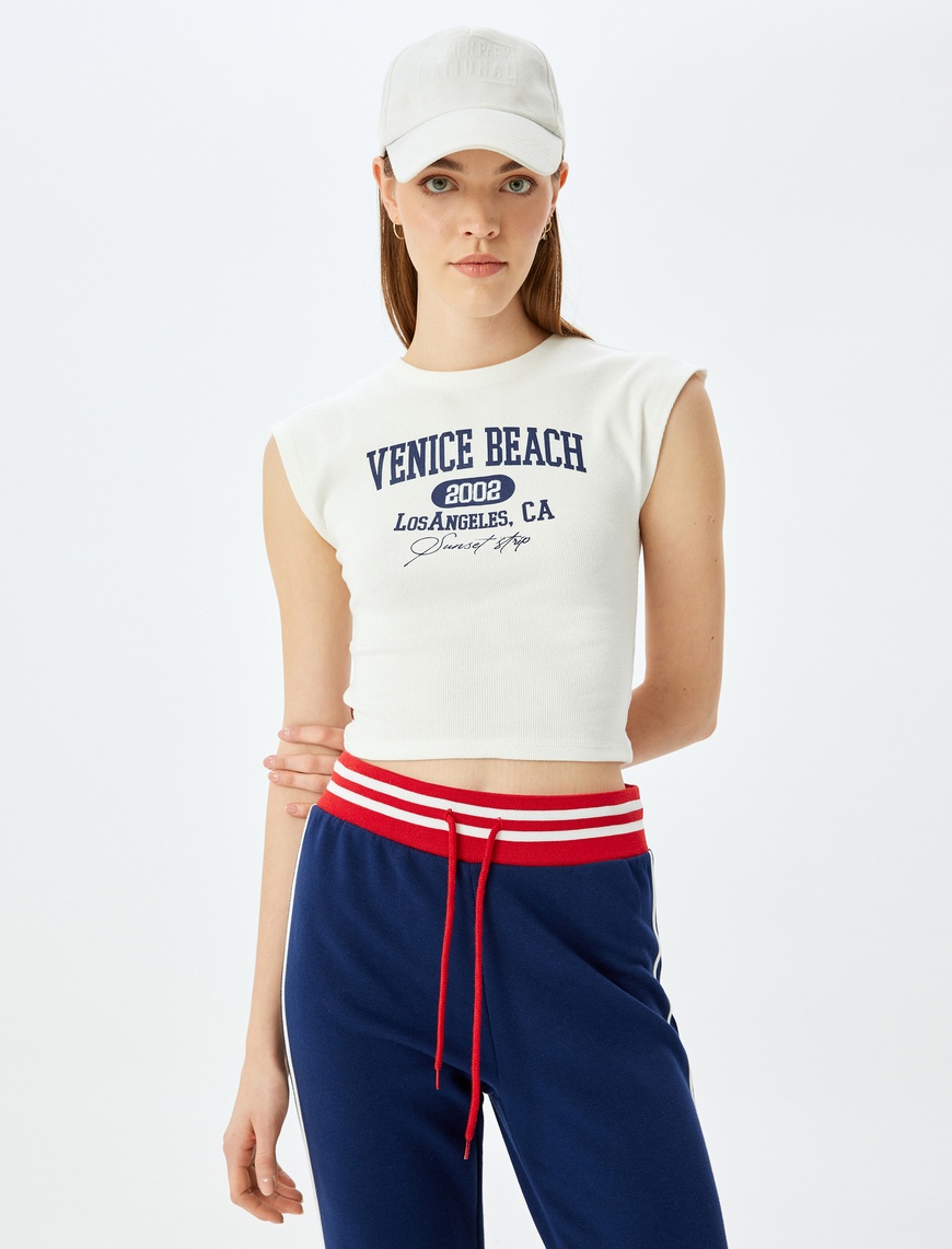   Kolej Baskılı Slim Fit Bisiklet Yaka Kolsuz Crop Tişört