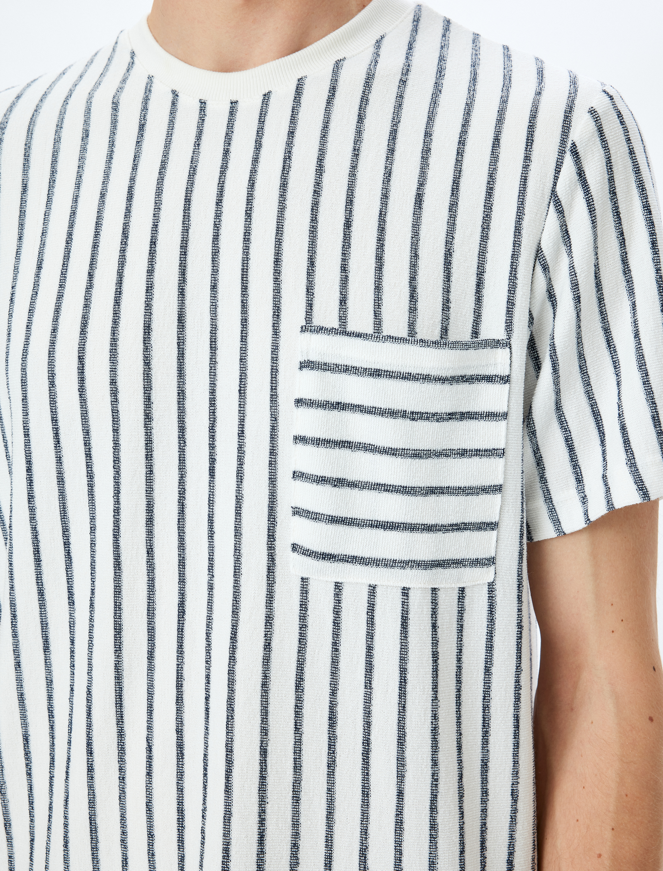   Çizgili Cepli Kısa Kollu Regular Fit Viskon Karışımlı Tok Kumaş Bisiklet Yaka Tişört