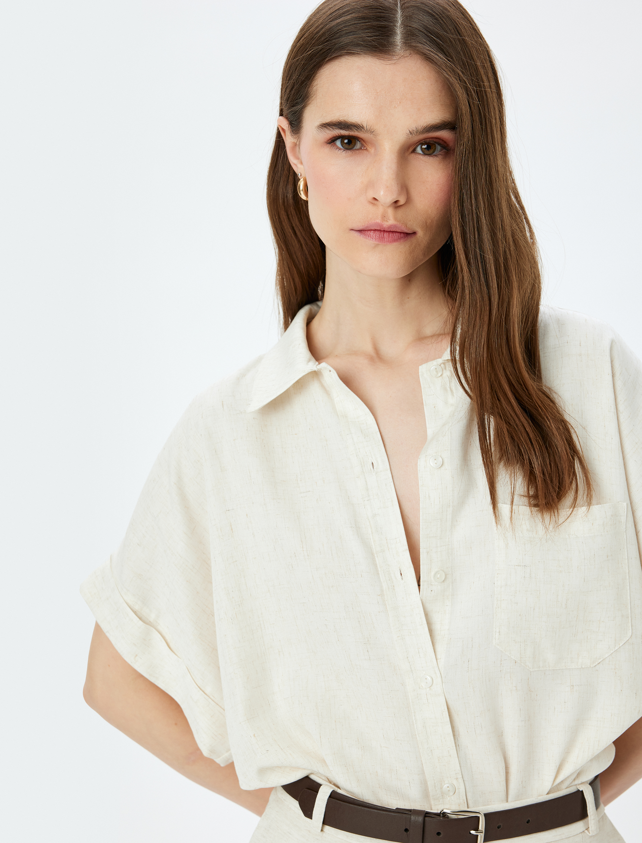   Tek Cep Detaylı Keten Karışımlı Kısa Kollu Gömlek