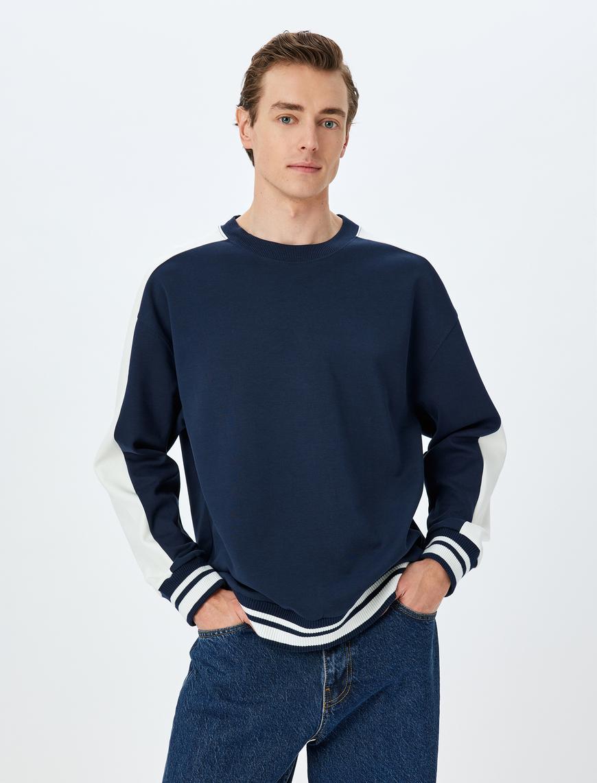   Kontrast Detaylı Bisiklet Yaka Oversize Sweatshirt