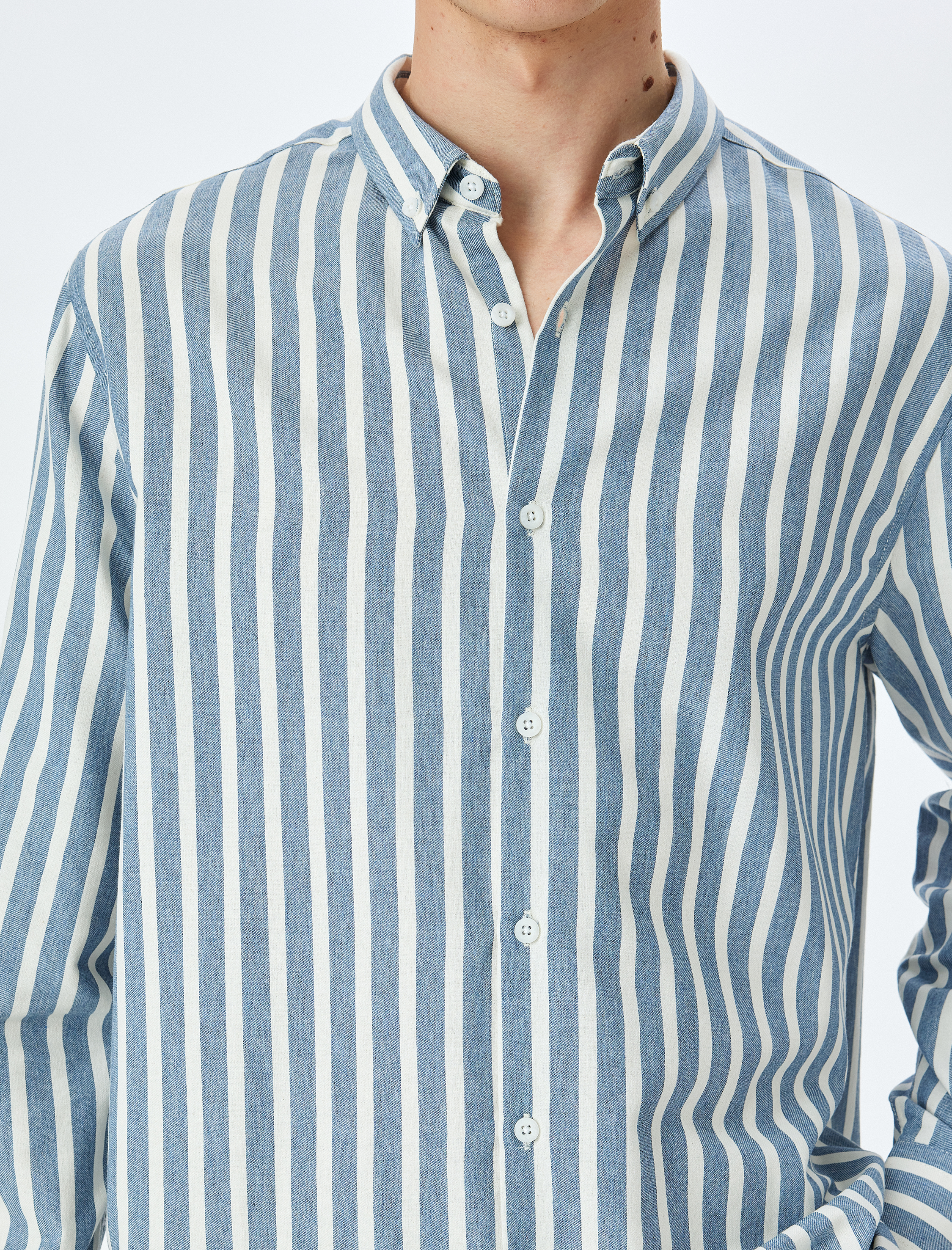   Çizgili Uzun Kollu Düğmeli Yaka Slim Fit Gömlek