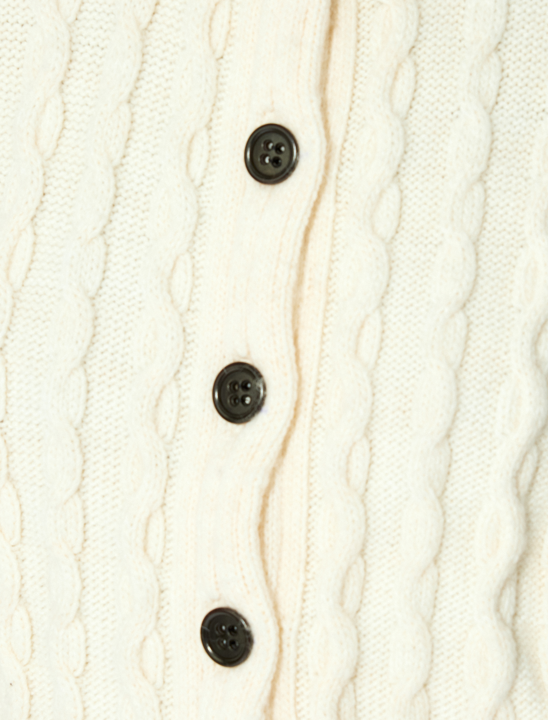   Koton X Şahika Ercümen - Renk Kontrastlı Cepli Düğmeli Uzun Kollu Bisiklet Yaka Saç Örgü Hırka