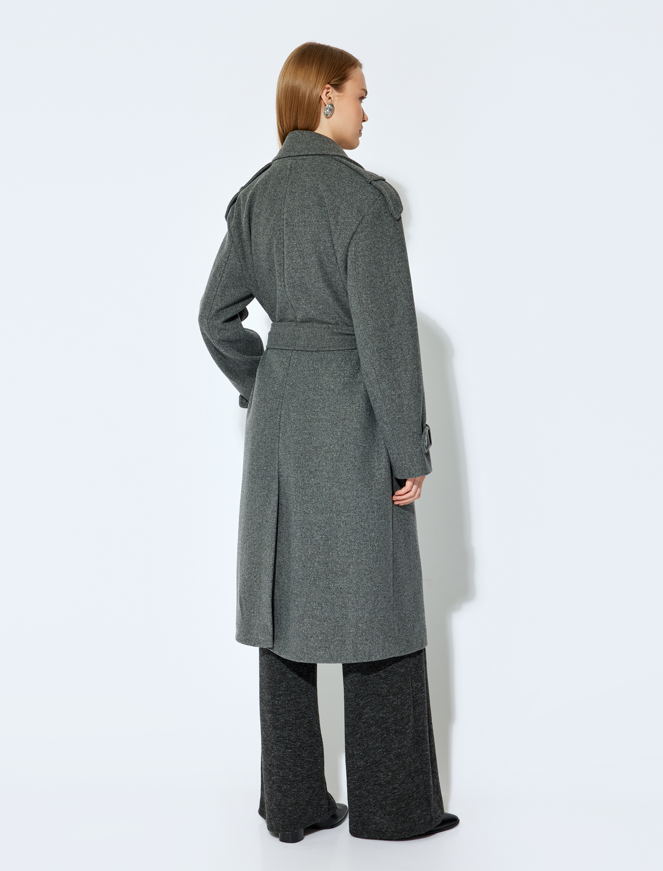 Koton X Şahika Ercümen - Düğmeli Apolet Detaylı Kemerli Cepli Kruvaze Uzun Kaşe Kaban