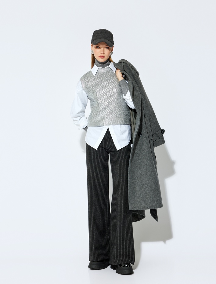  Koton X Şahika Ercümen - Kolsuz Saç Örgü Dokulu Parlak Metalik Süveter