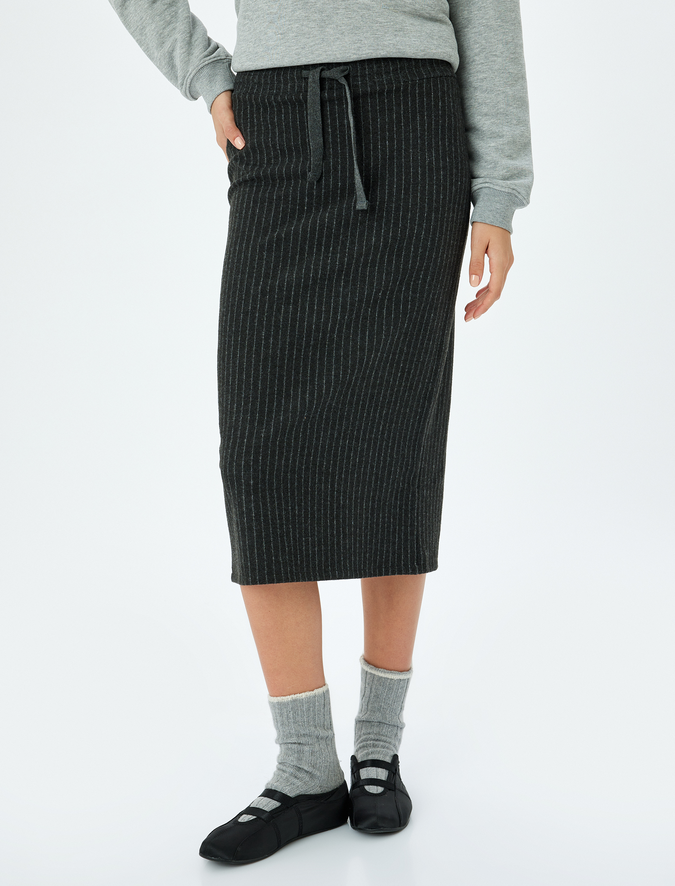 Koton X Şahika Ercümen -  Yüksek Bel Slim Fit  Midi Boy Kalem Etek