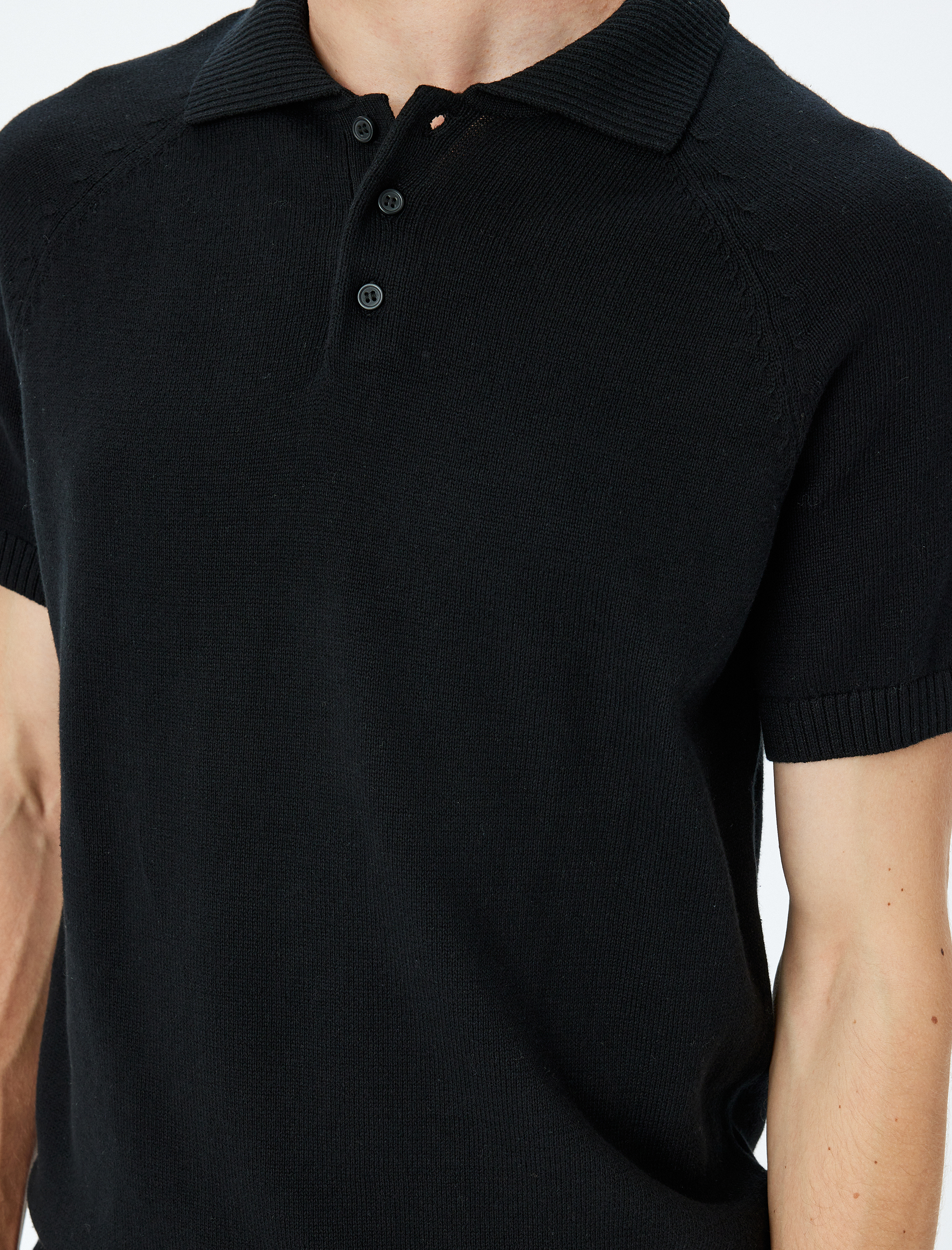   Pamuklu Düğmeli Polo Yaka Kısa Kollu Triko Tişört